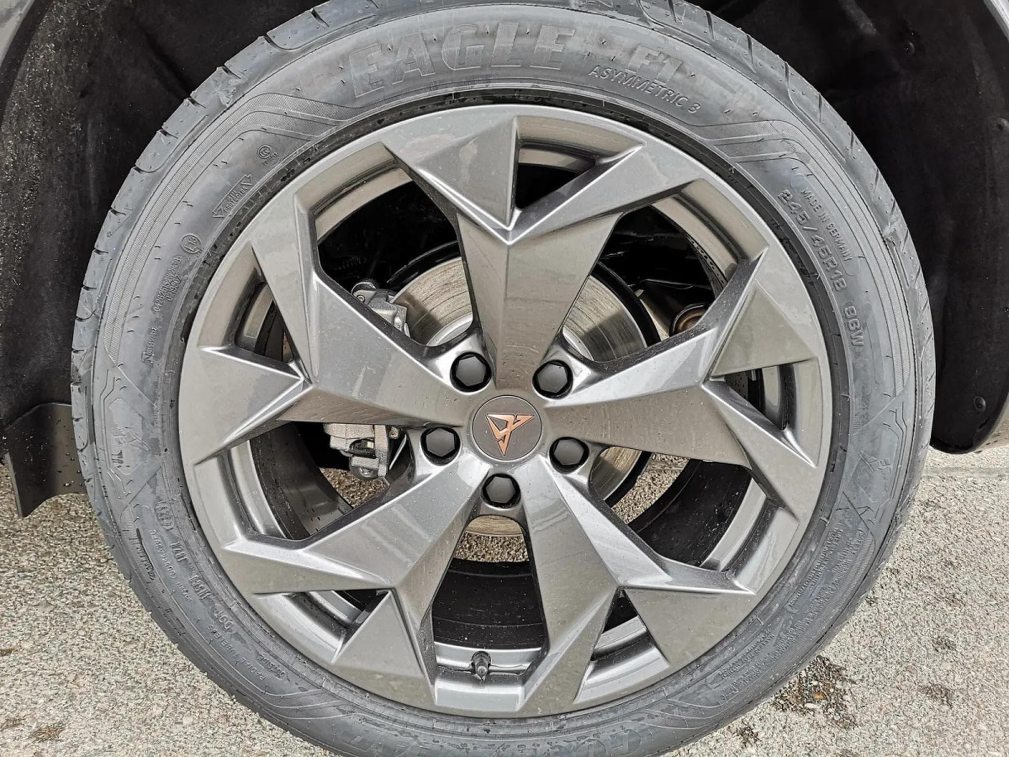 Cupra Formentor 1.5 eTSi DSG 150 (2026) - Photo 3