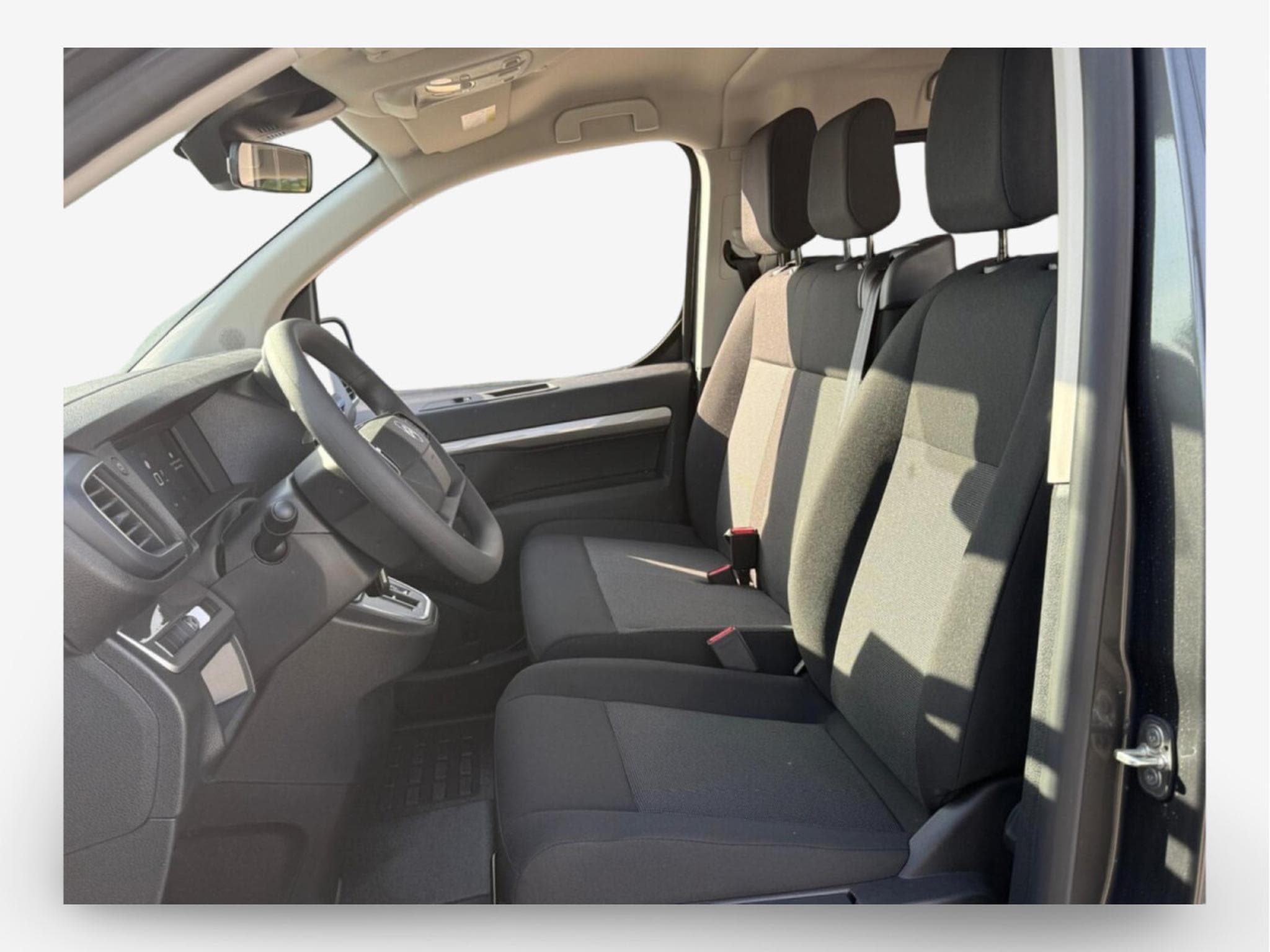 Citroën SpaceTourer 2.2 BlueHDI 180 XL Plus (2026) - Photo 7