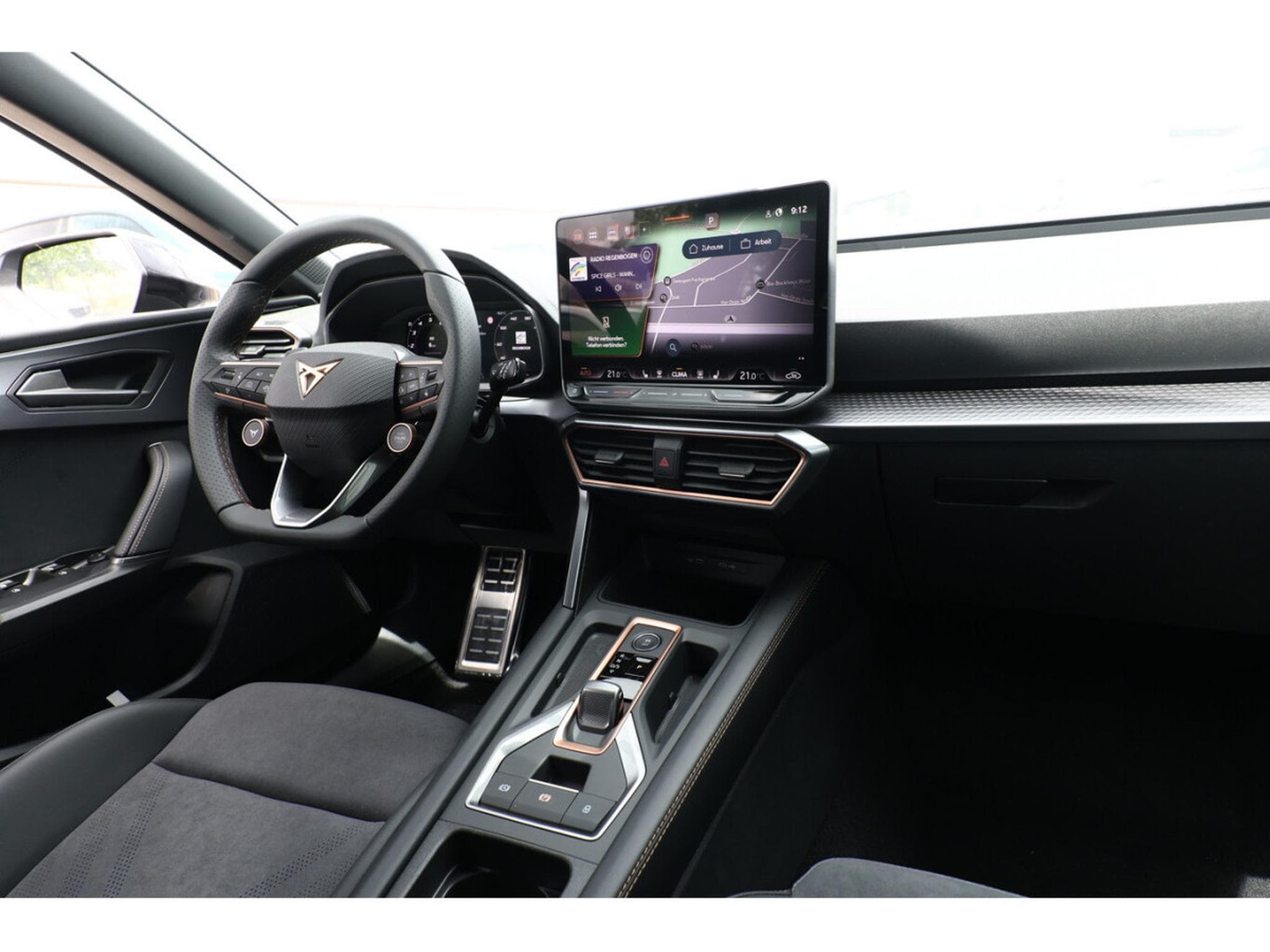 Cupra Leon 1.5 eTSi DSG 150 (2026) - Photo 10