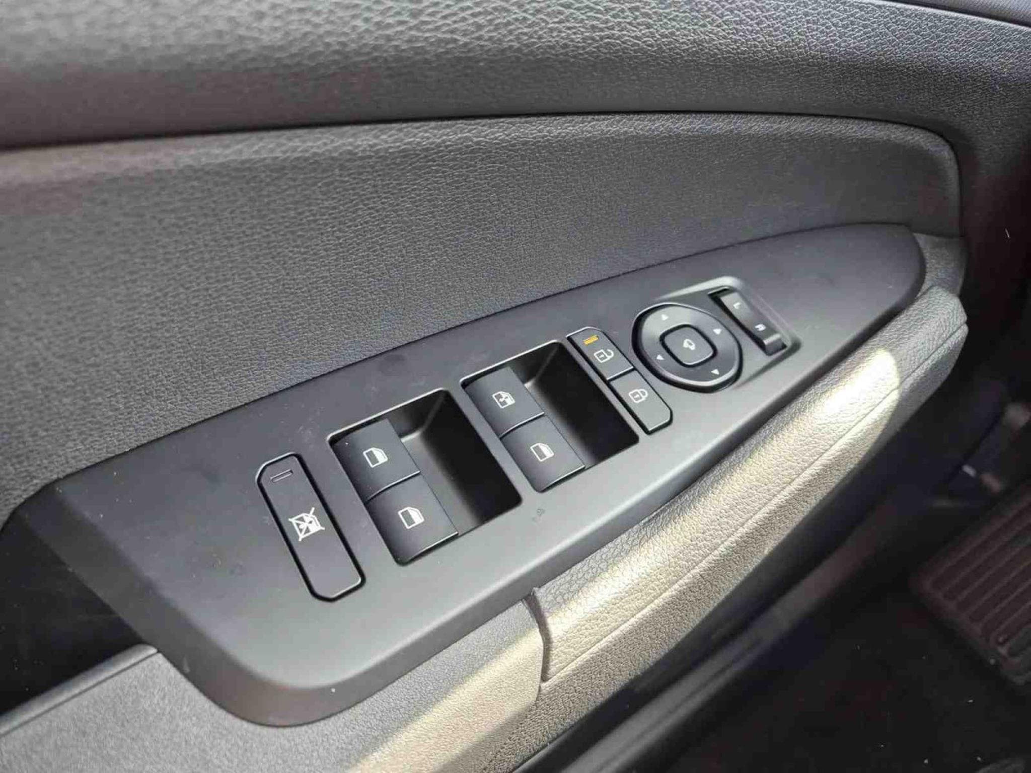 Kia Sportage 1.6 T-GDI AUTO 150 Vision (2025) - Photo 11