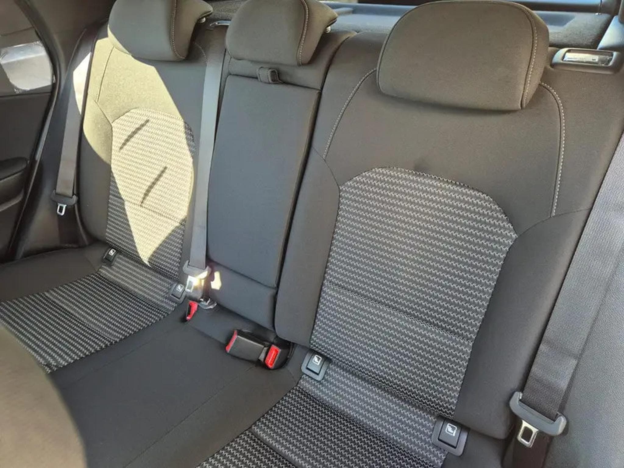 Kia XCeed 1.6 T-GDI DCT 150 (2026) - Photo 9