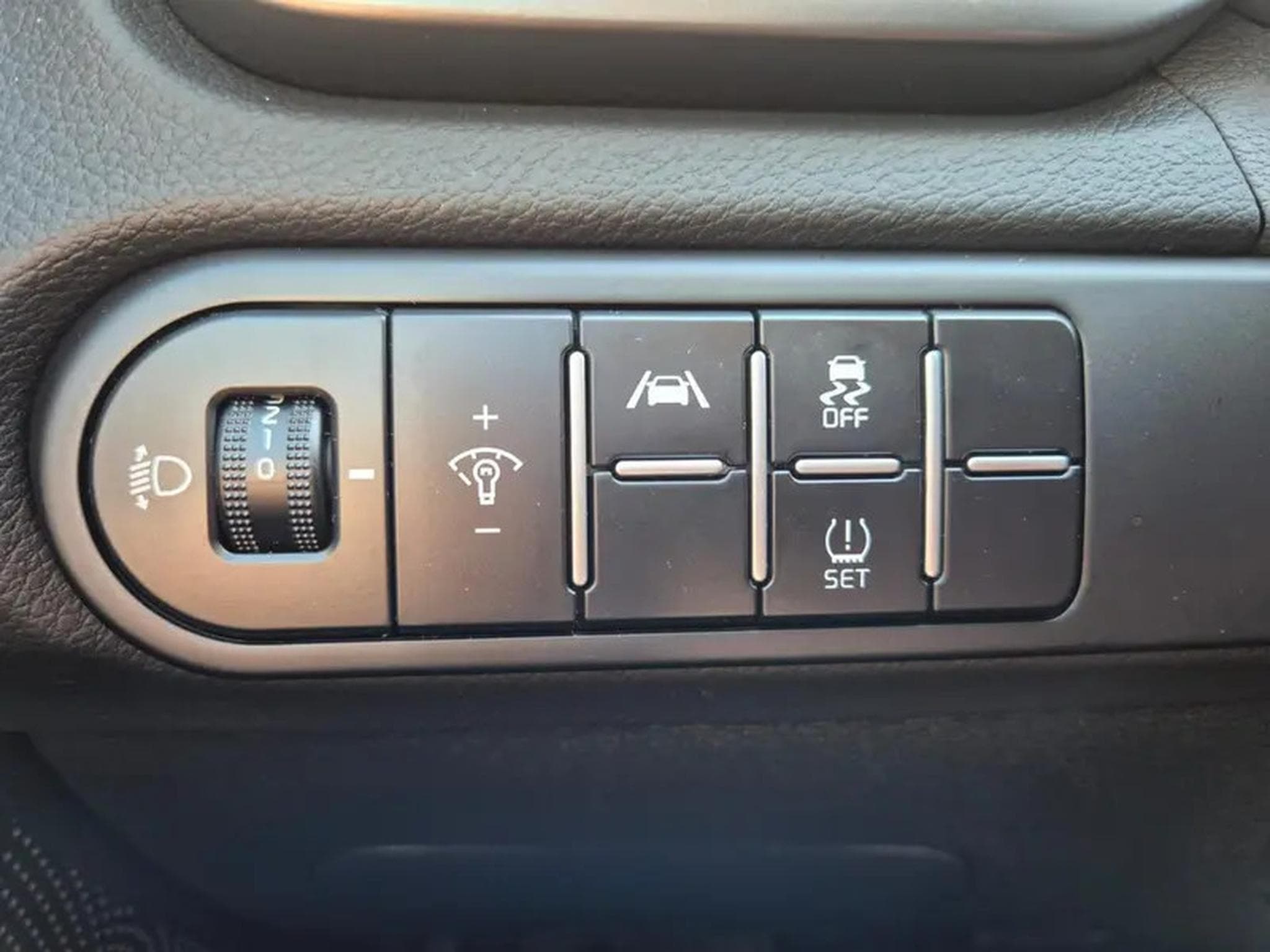 Kia XCeed 1.6 T-GDI DCT 150 (2026) - Photo 16
