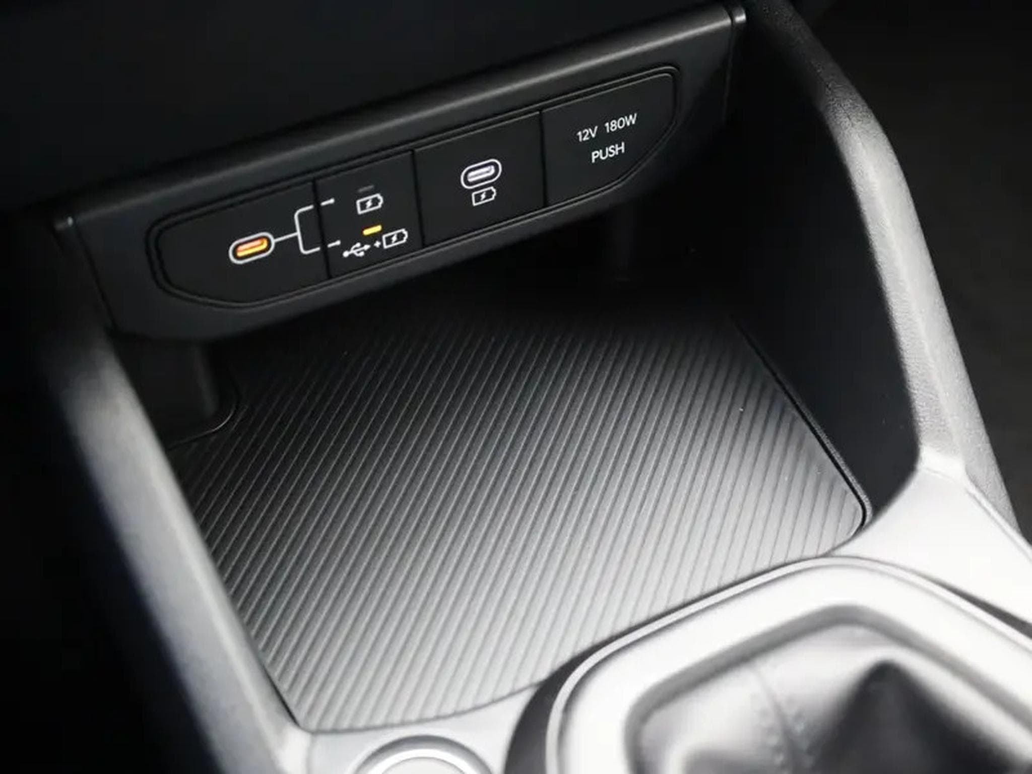 Kia K4 1.0 T-GDI DCT 115 Vision (2026) - Photo 22