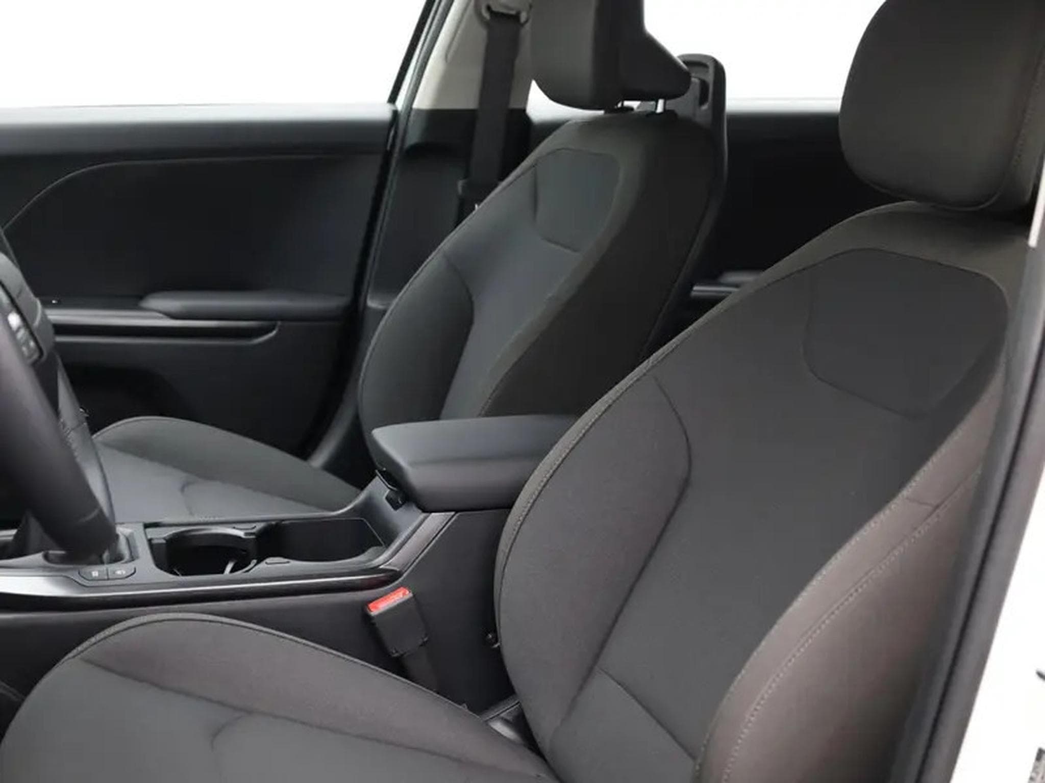 Kia K4 1.0 T-GDI DCT 115 Vision (2026) - Photo 9