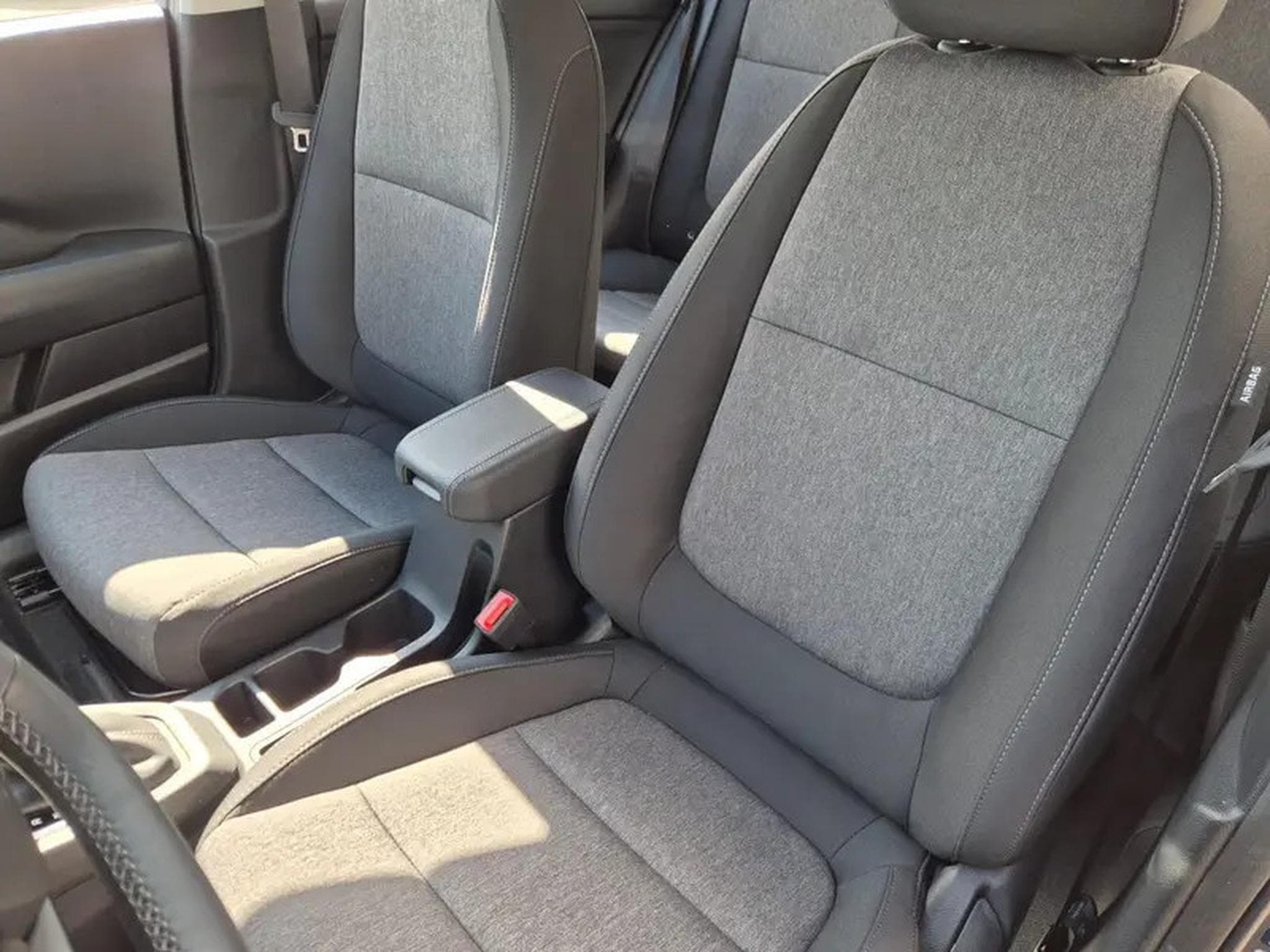 Kia Stonic 1.0 T-GDI 115 (2025) - Photo 8