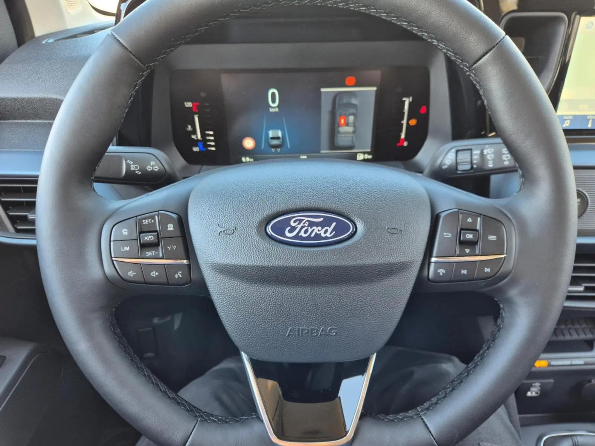 Ford Tourneo 1.0i Ecoboost 125 Active (2026) - Foto 13