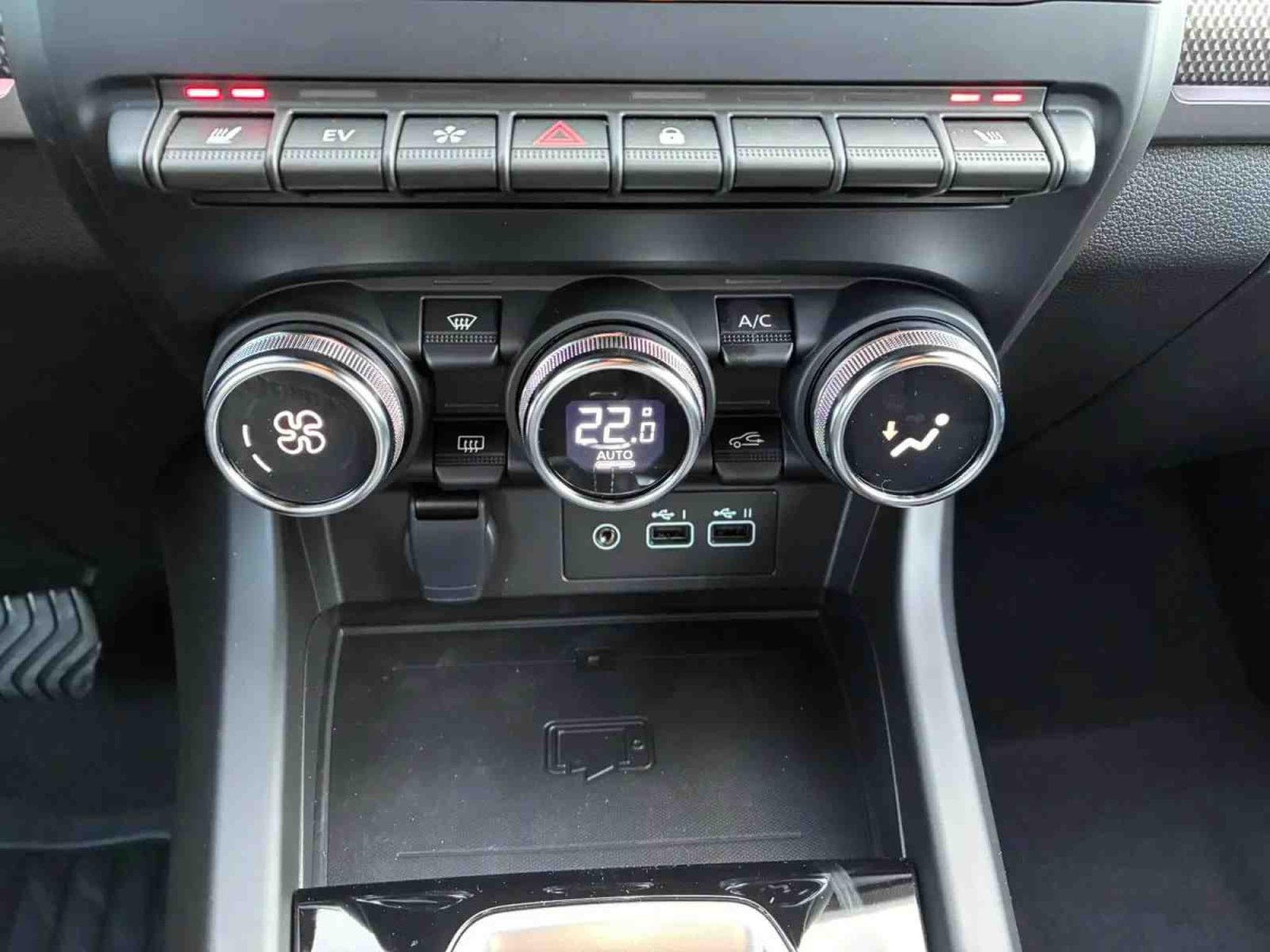 Renault Arkana 1.3 E-Tech Full Hybrid 145 EDC TECHNO (2025) - Foto 19