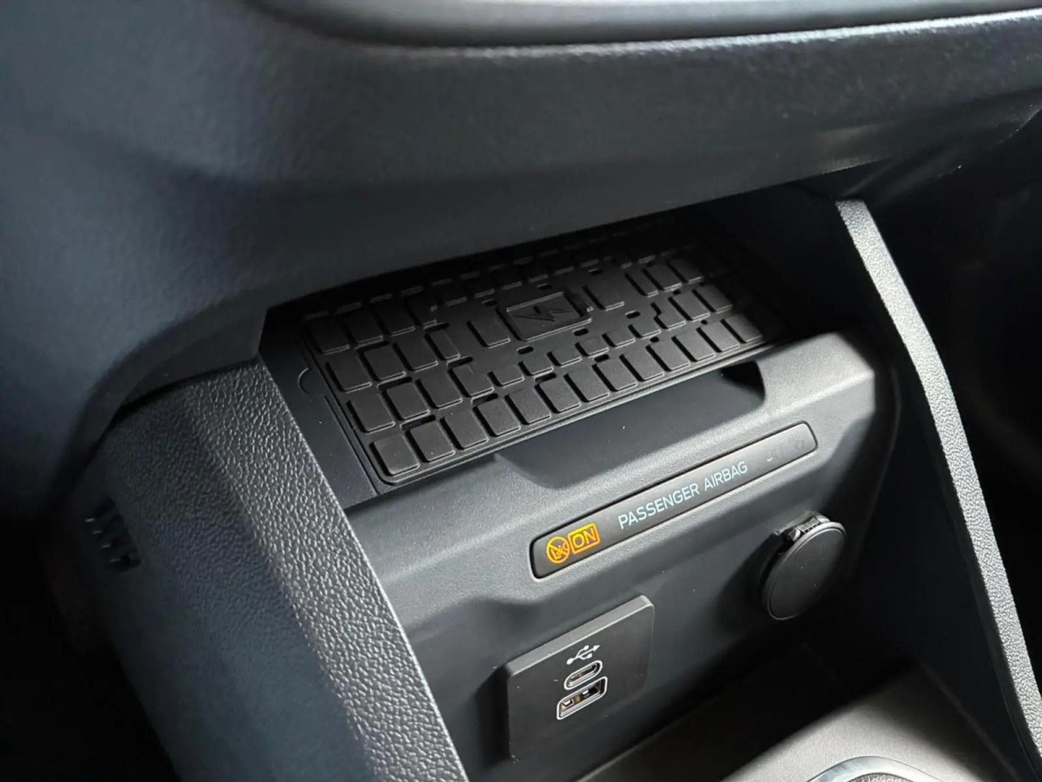 Ford Tourneo 1.0i Ecoboost 126 Titanium (2026) - Foto 18