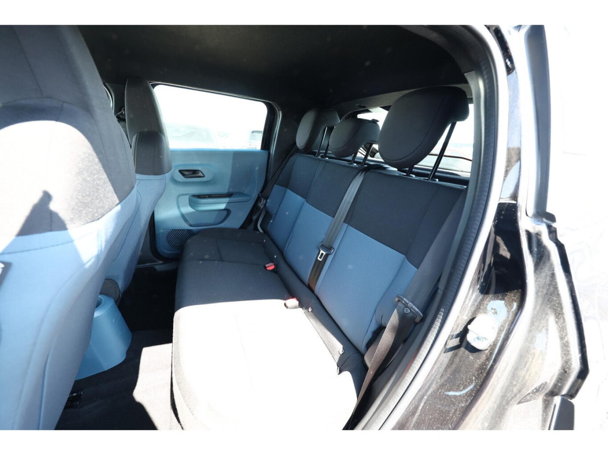 Fiat Grande Panda 1.2 Hybrid e-DSC6 101 Icon (2025) - Foto 8