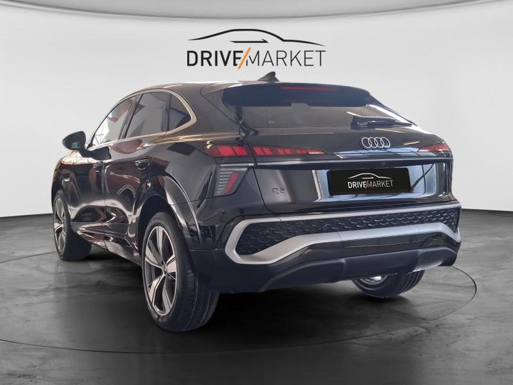 Audi Q3 Sportback (2026) - Photo 17