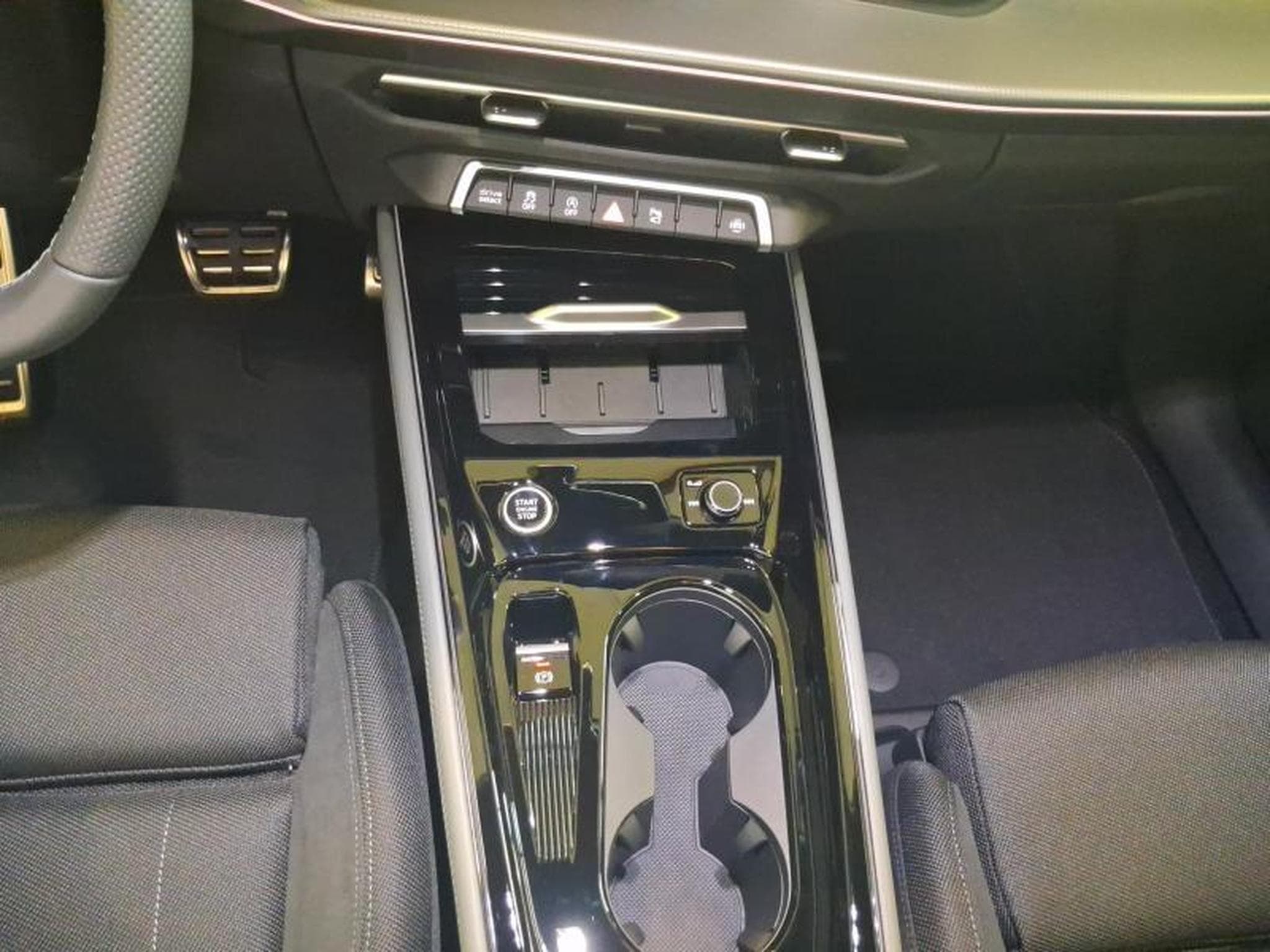 Audi Q3 Sportback (2026) - Photo 12