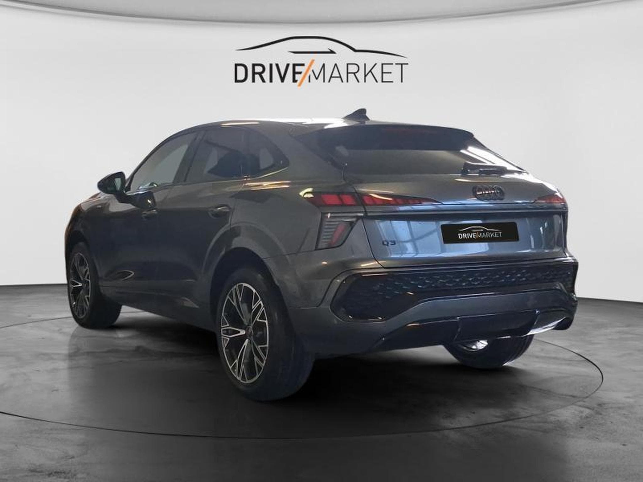 Audi Q3 Sportback (2026) - Photo 17