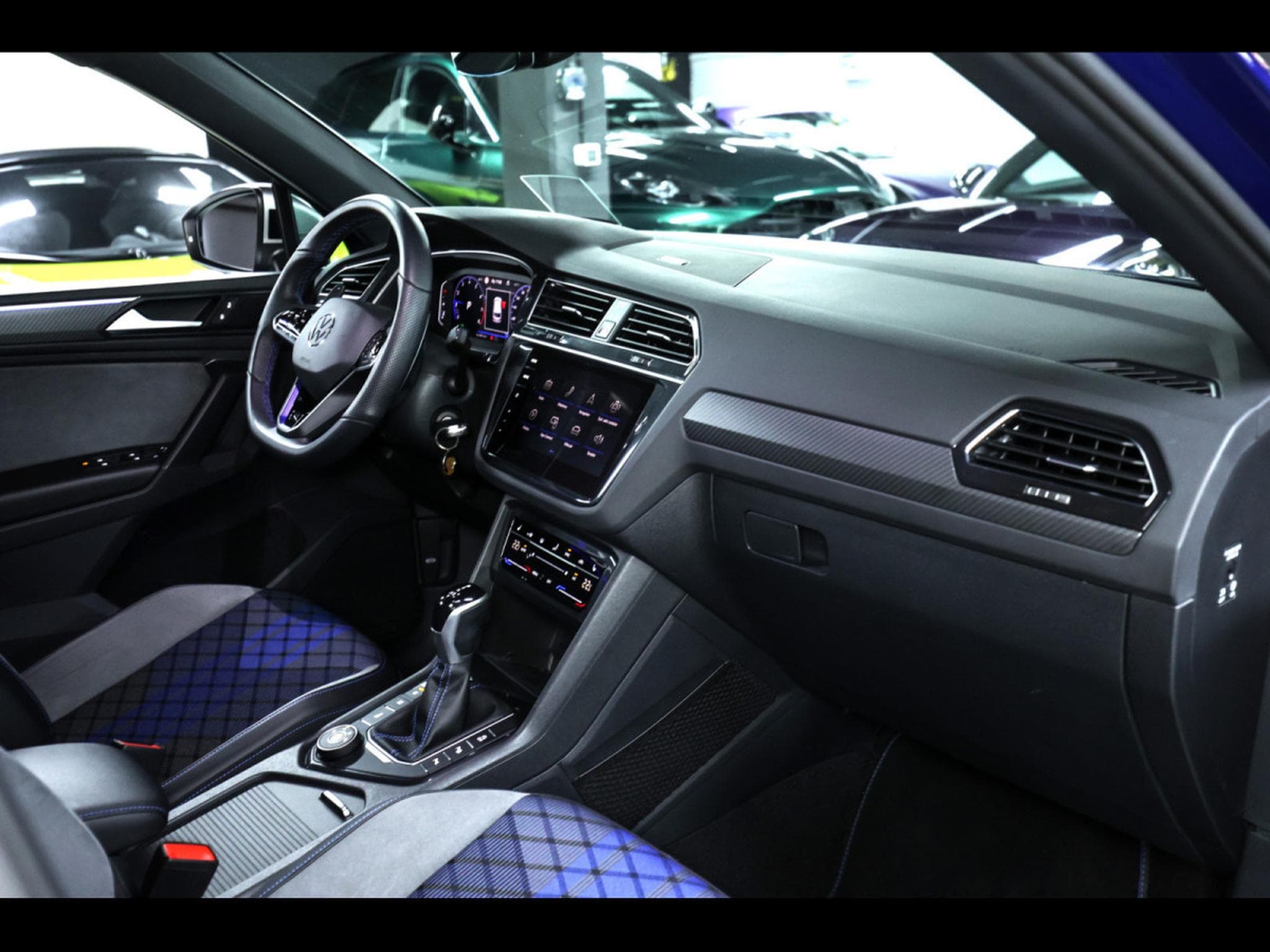 VW Tiguan 2.0 TSI 320 R 4MOTION - LAPIZ BLUE (2021) - Photo 14