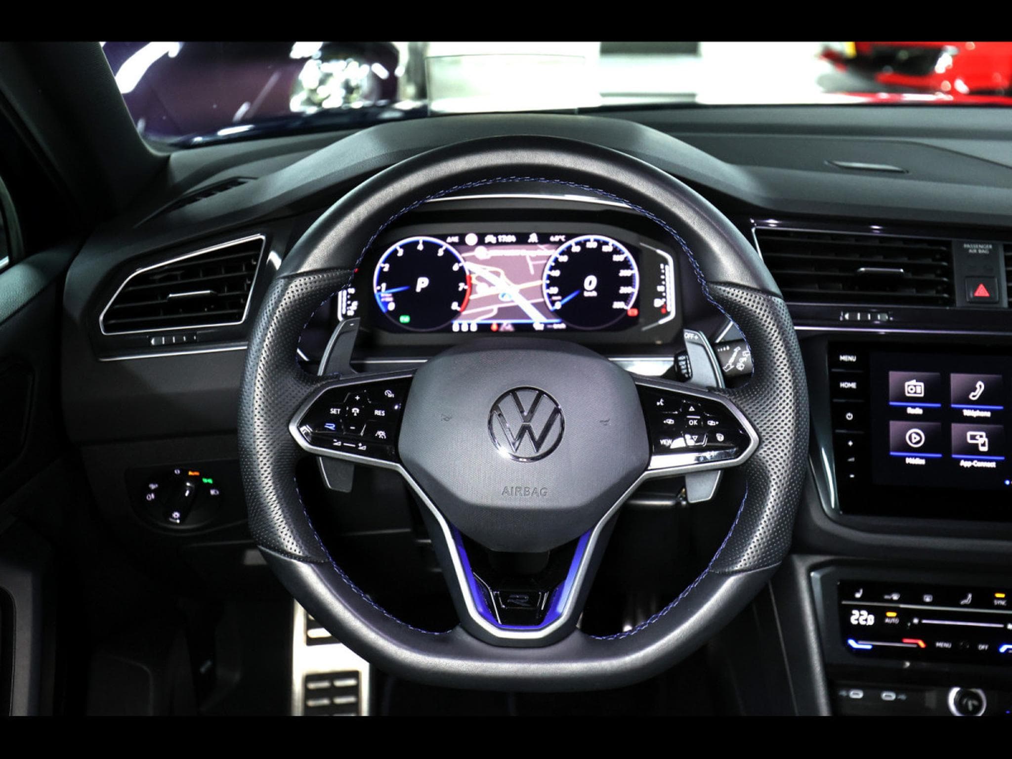 VW Tiguan 2.0 TSI 320 R 4MOTION - LAPIZ BLUE (2021) - Photo 18