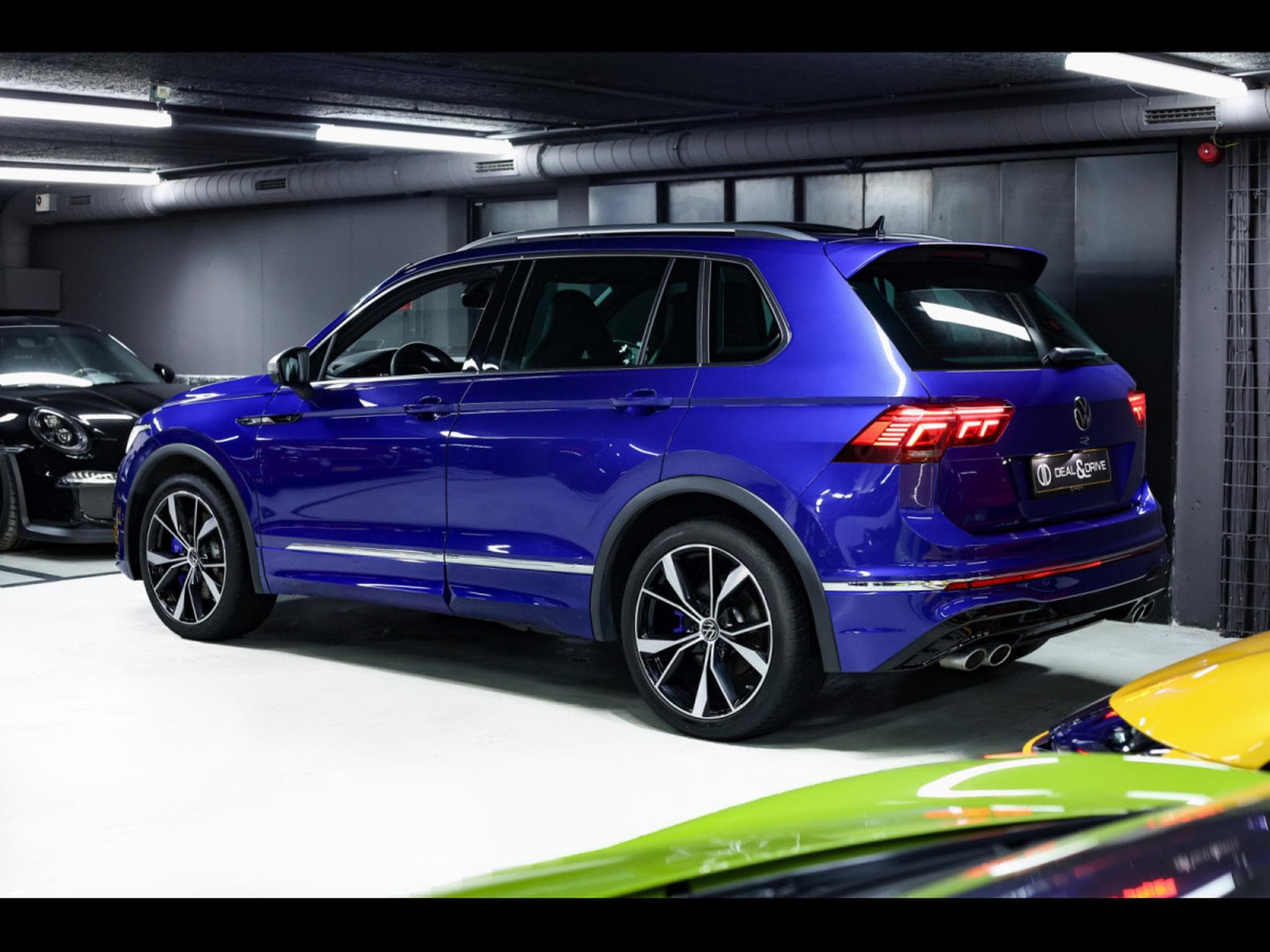 VW Tiguan 2.0 TSI 320 R 4MOTION - LAPIZ BLUE (2021) - Photo 3