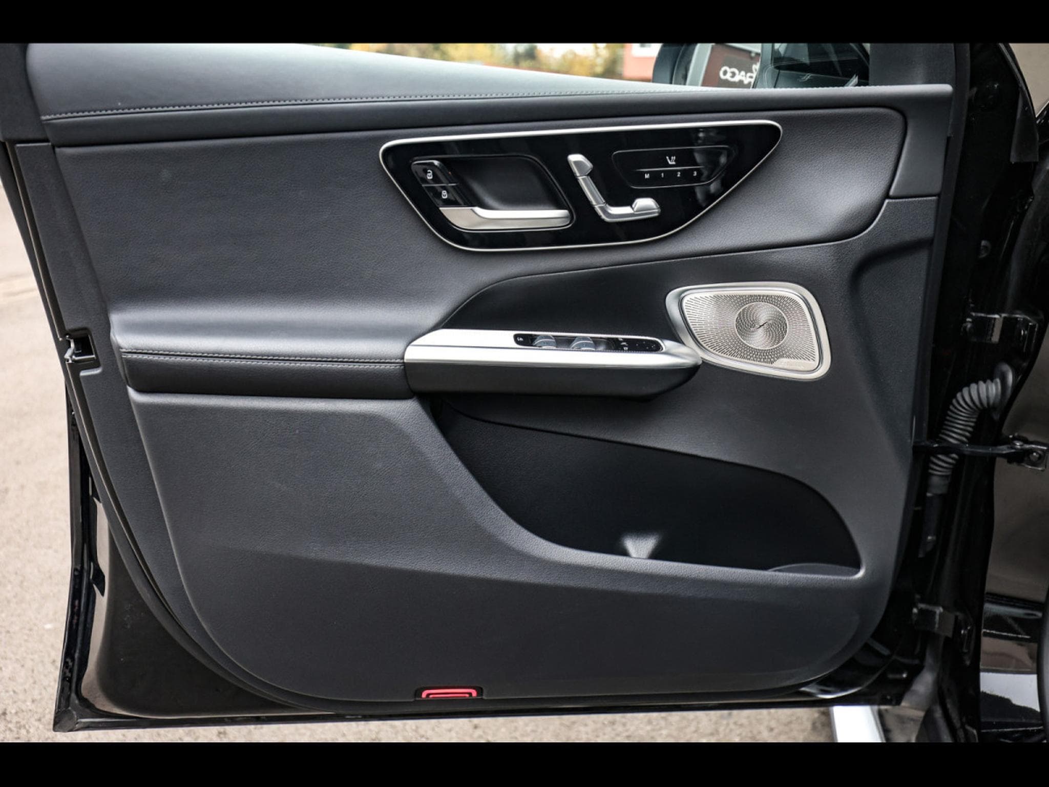 Mercedes GLC 300 DE AMG LINE 4MATIC - PACK PREMIUM PLUS (2023) - Photo 9