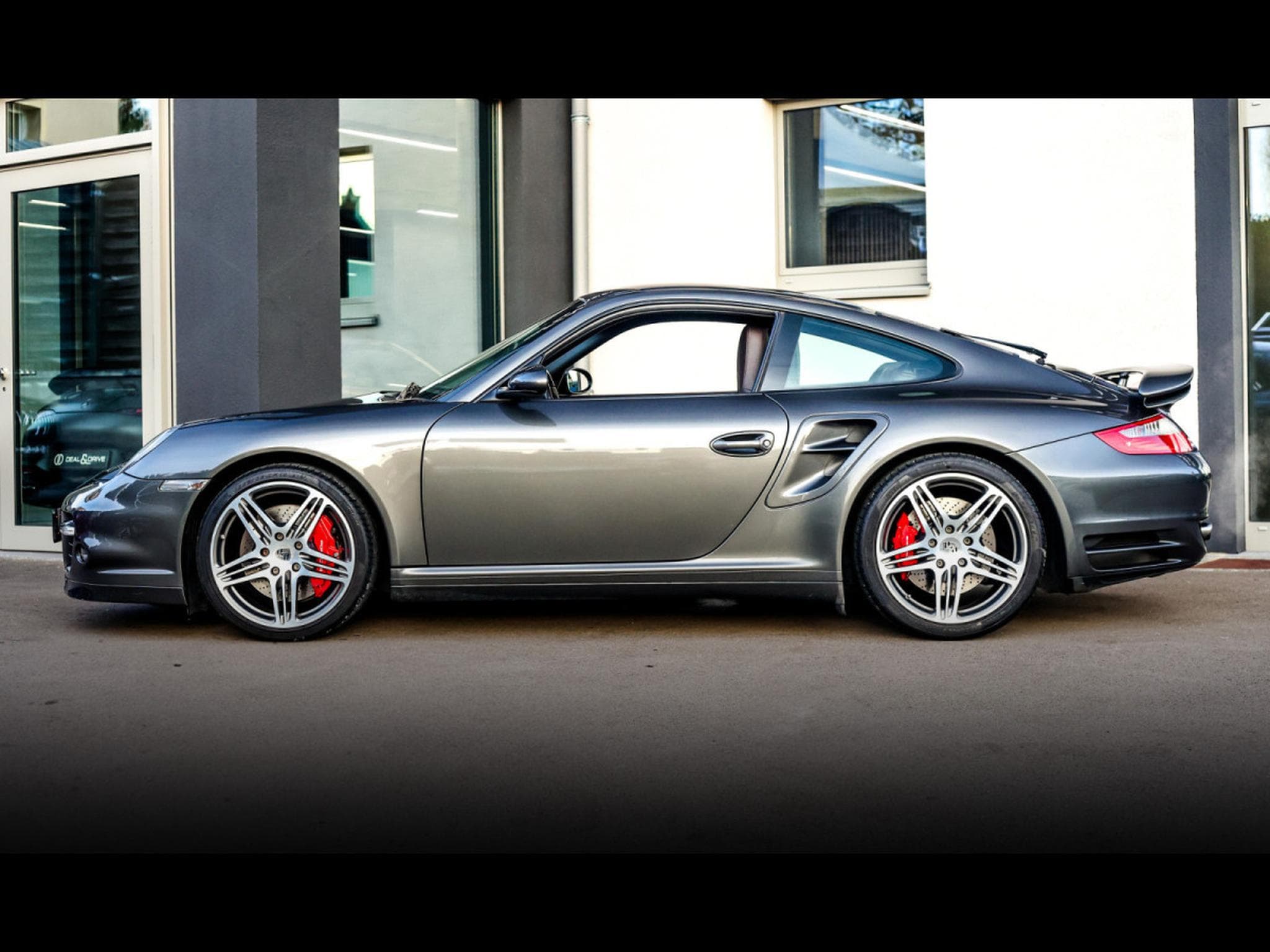 Porsche 911 (997.1) 3.6 480 TURBO COUPE TIPTRONIC (2006) - Photo 2
