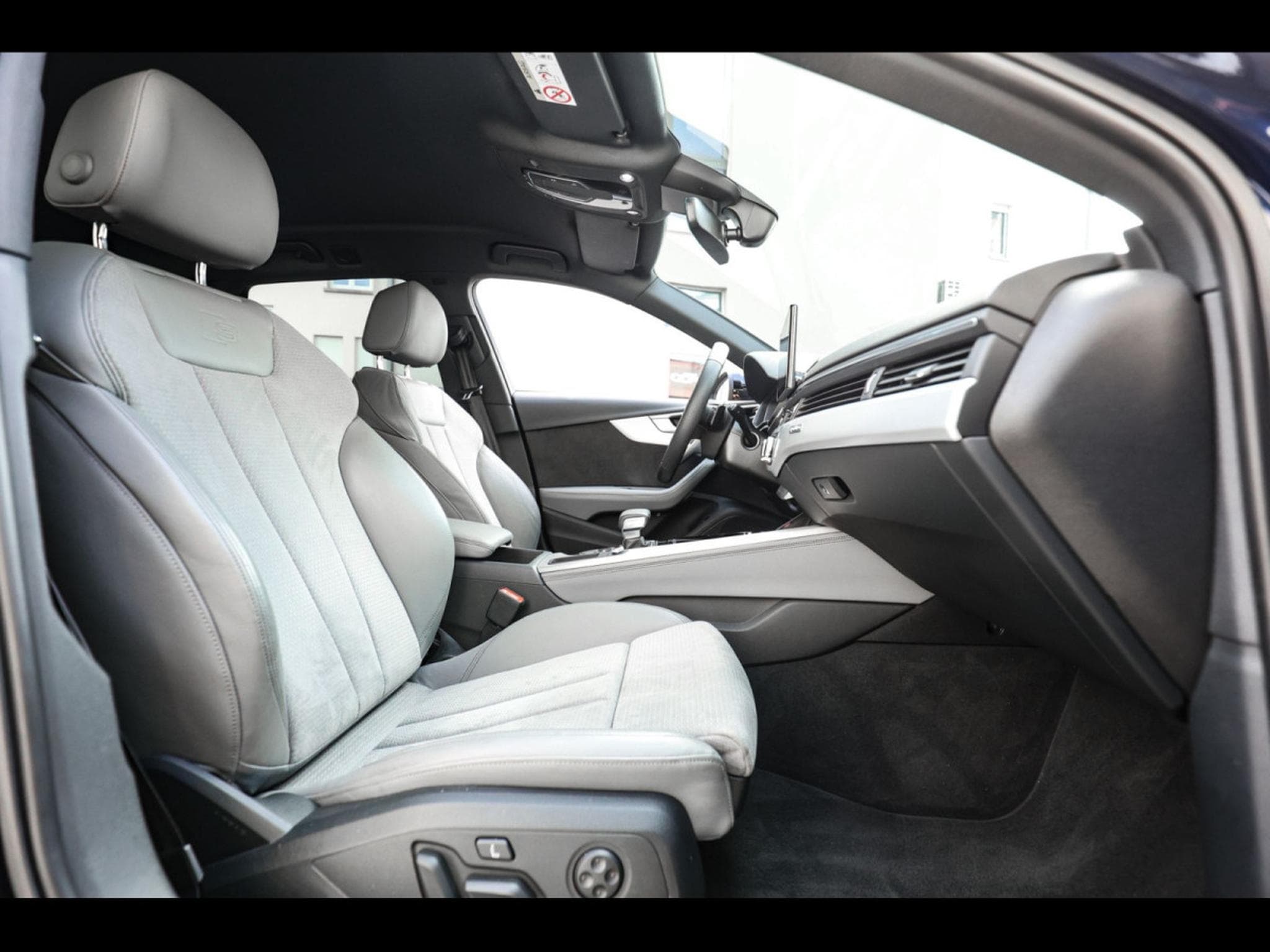 Audi S4 AVANT 3.0 TDI QUATTRO TIPTRONIC - PACK BLACK - NAVARRE BLUE (2023) - Photo 15