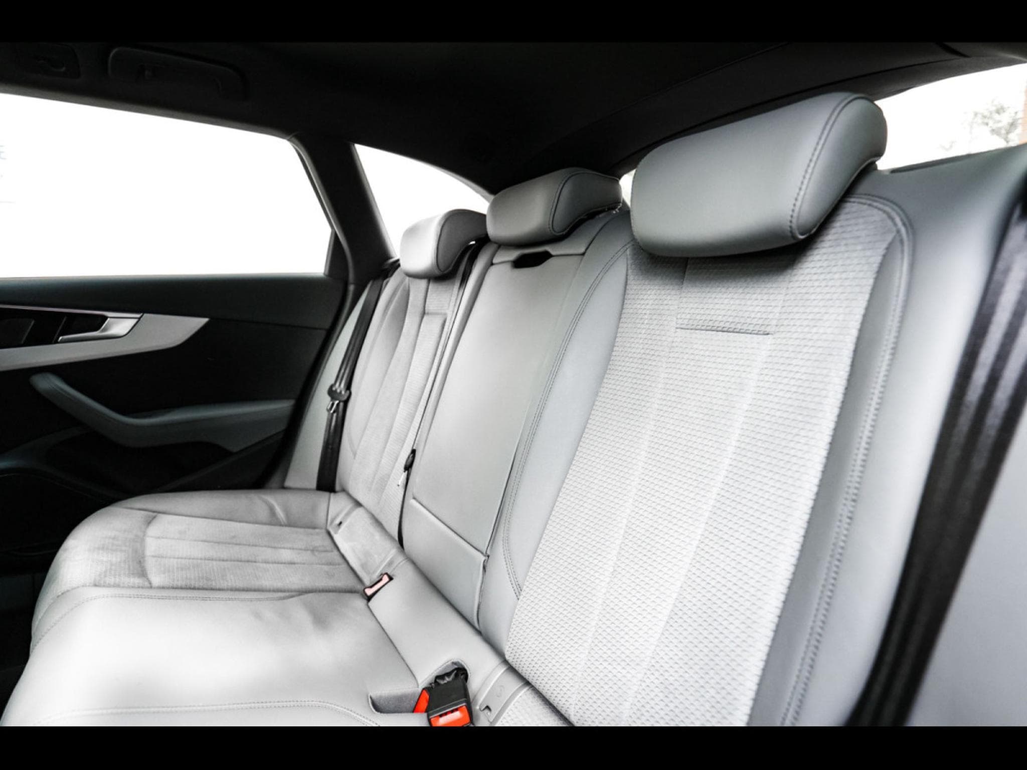 Audi S4 AVANT 3.0 TDI QUATTRO TIPTRONIC - PACK BLACK - NAVARRE BLUE (2023) - Photo 23