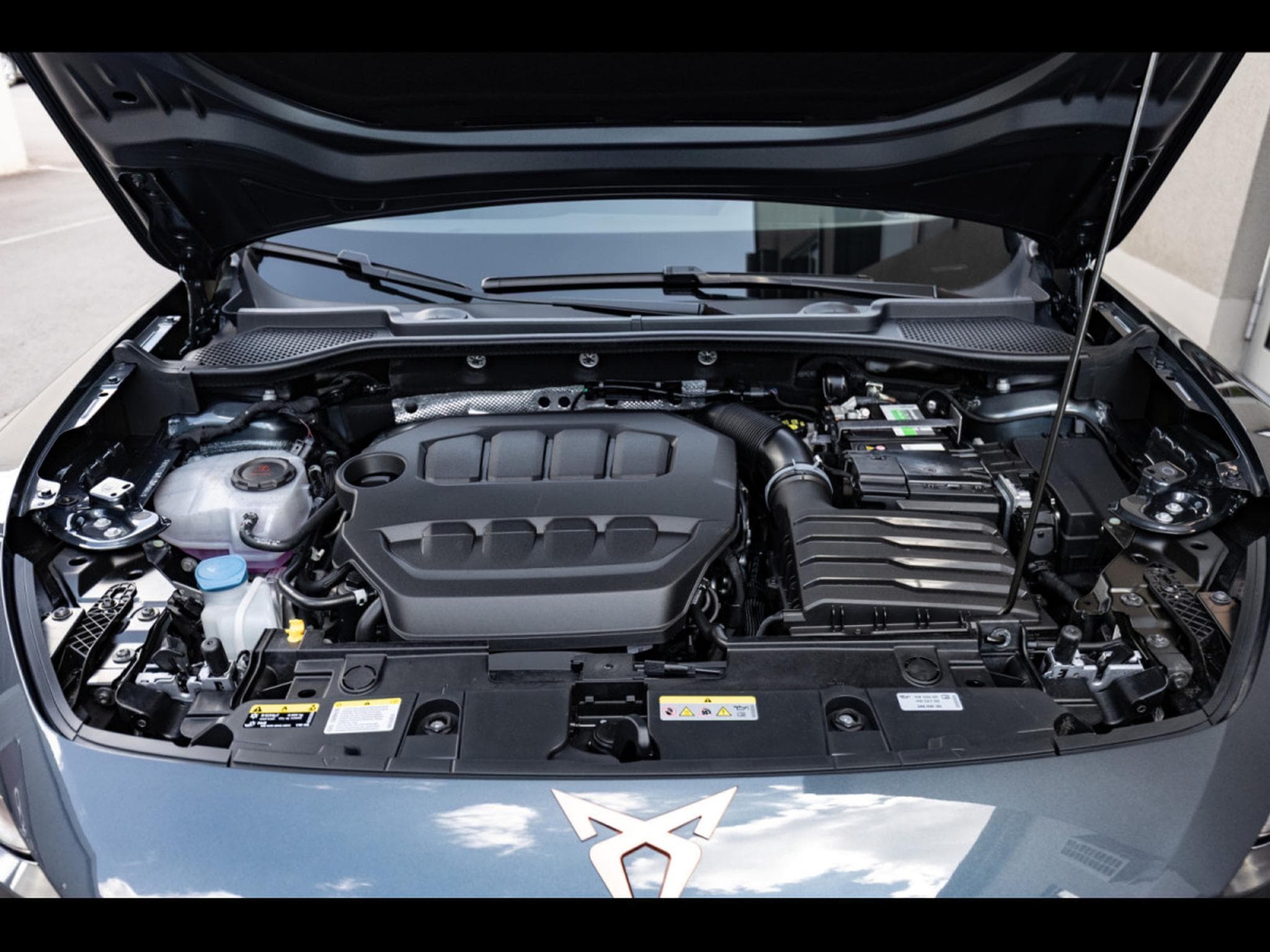 Cupra Formentor VZ 2.0 TSI 333 DSG7 4DRIVE (FACELIFT) - PACK SKYLINE - MAGNE (2025) - Photo 22