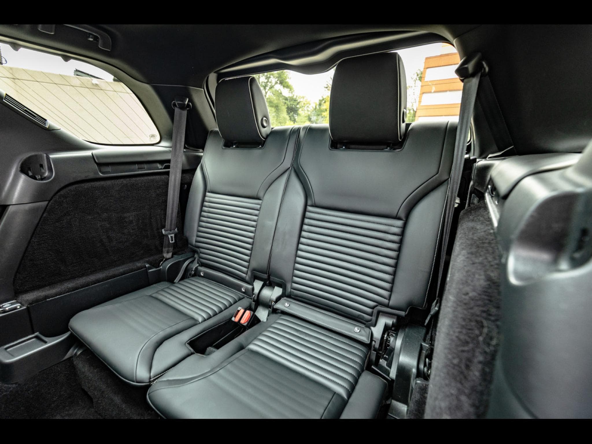 Land-Rover Discovery 3.0 D250 MHEV AWD R-DYNAMIC HSE - 7 PLACES - PACK DYNAMIC BL (2021) - Photo 14