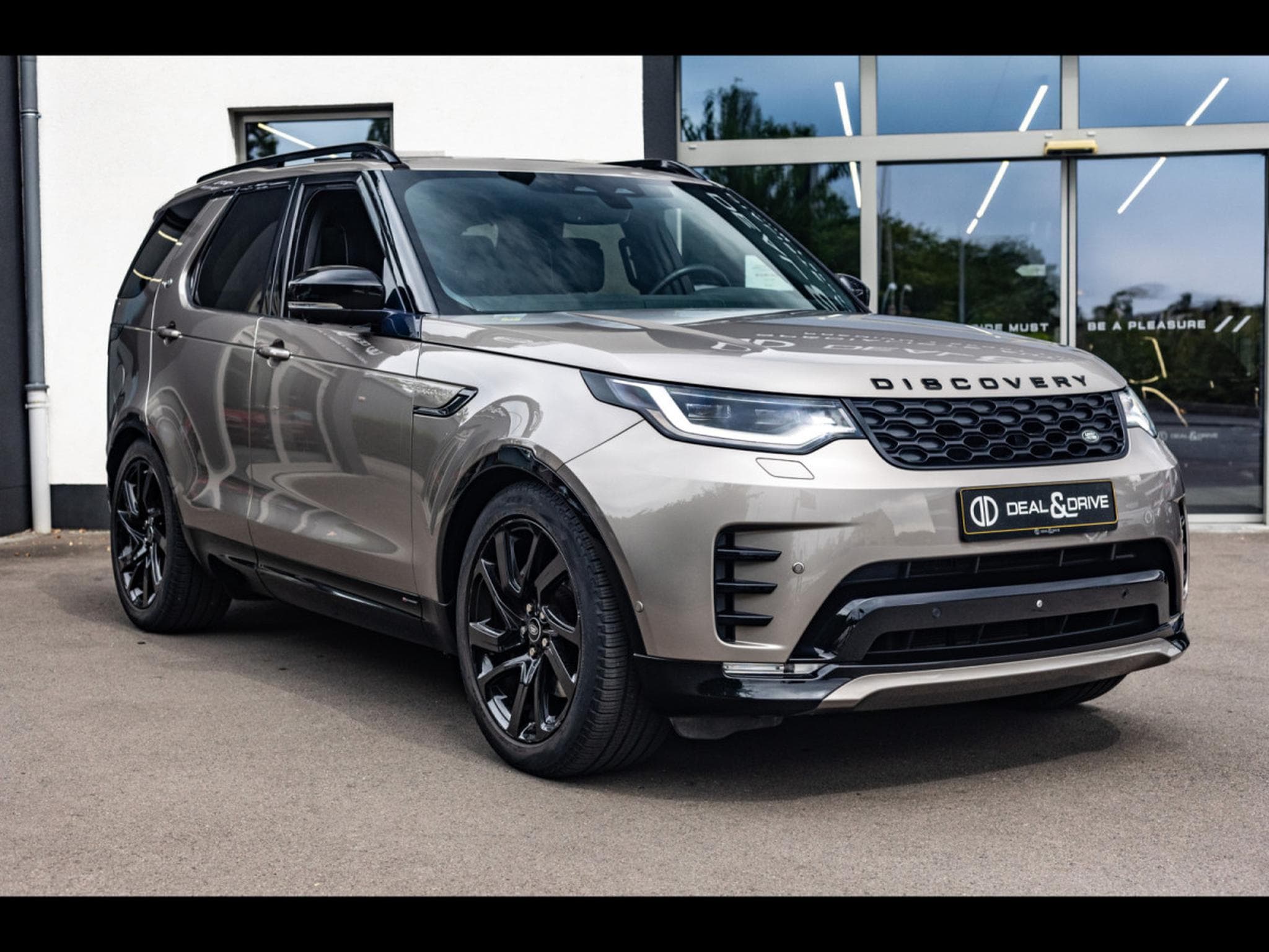 Land-Rover Discovery 3.0 D250 MHEV AWD R-DYNAMIC HSE - 7 PLACES - PACK DYNAMIC BL (2021) - Photo 6