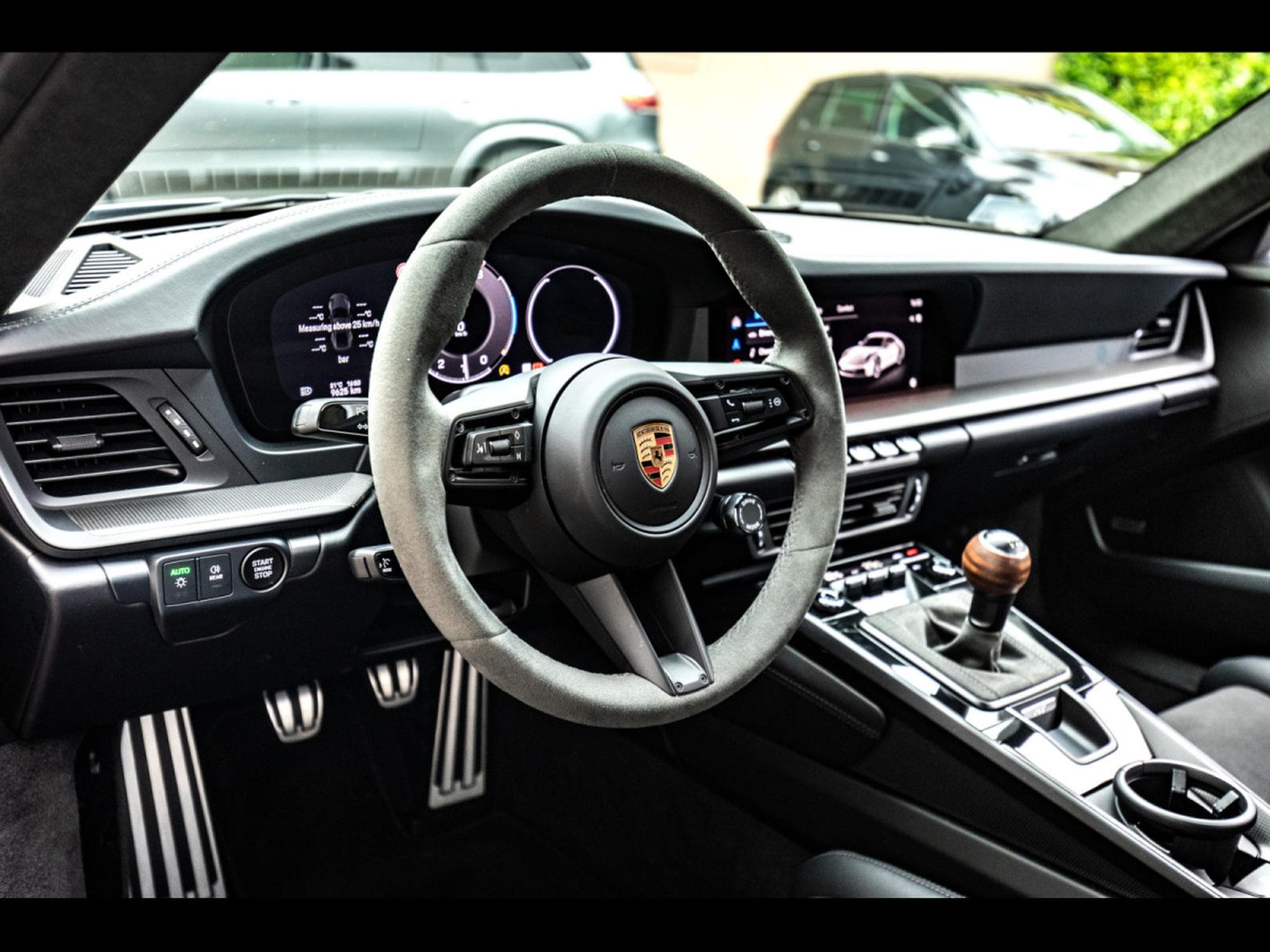 Porsche 911 (992.2) CARRERA T COUPE 6-SPEED MANUAL - VANADIUM GREY + SAT (2025) - Photo 11