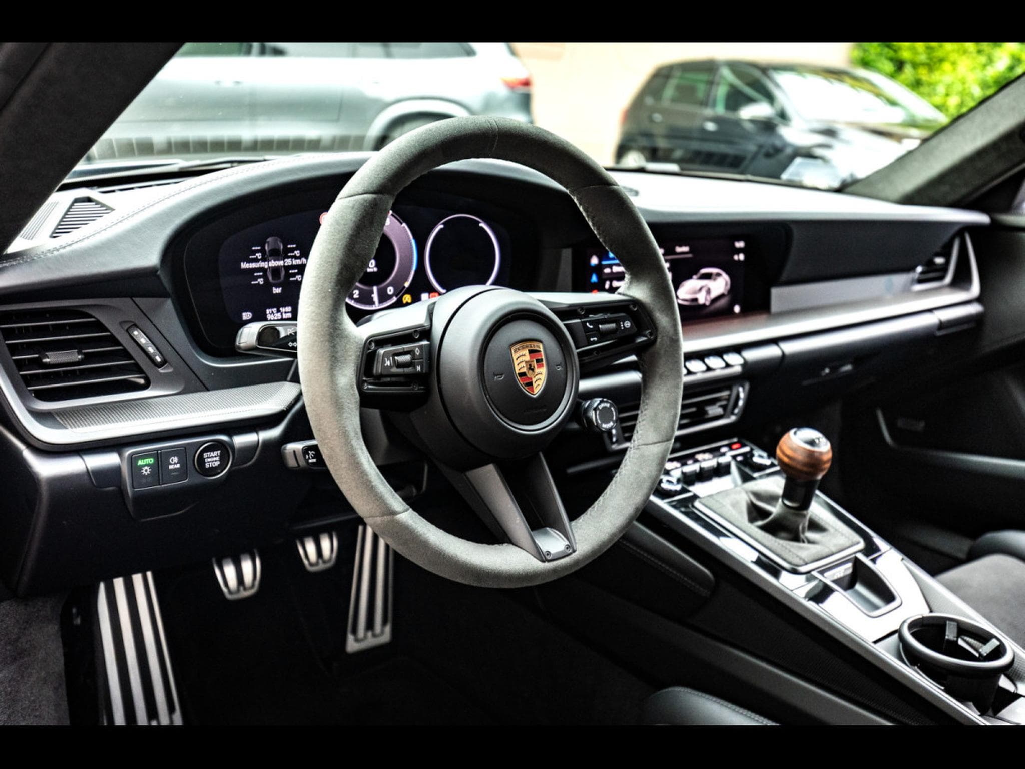 Porsche 911 .2 911 CARRERA T COUPE 6-SPEED MANUAL - VANADIUM GREY + SATI (2025) - Photo 11