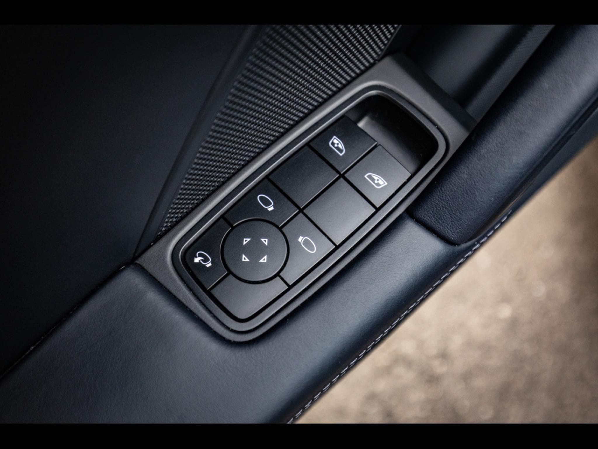 Porsche 911 .2 911 CARRERA T COUPE 6-SPEED MANUAL - VANADIUM GREY + SATI (2025) - Photo 18