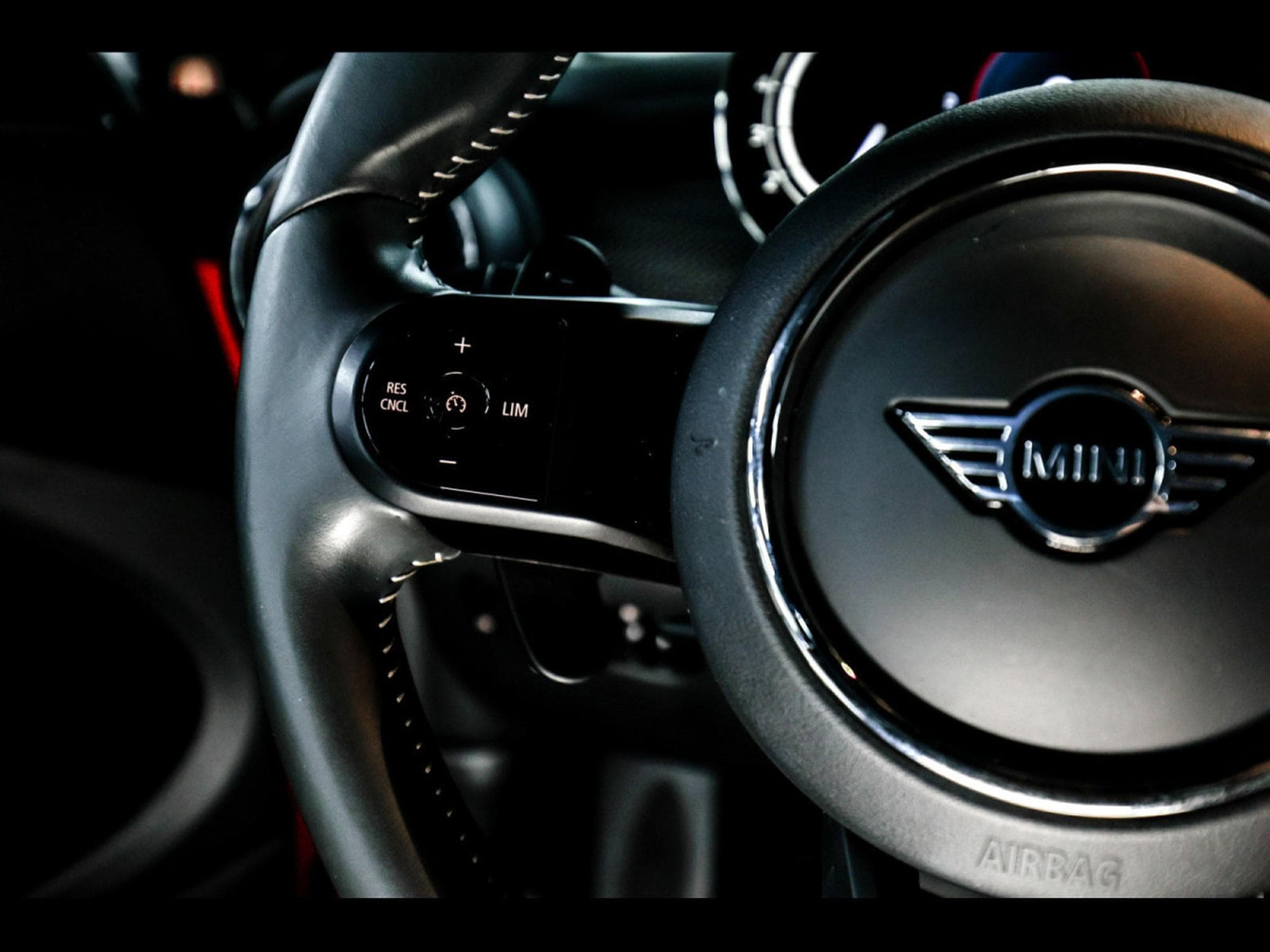 Mini Cooper S 3 PORTES YOURS TRIM - CHILI RED (2022) - Photo 24