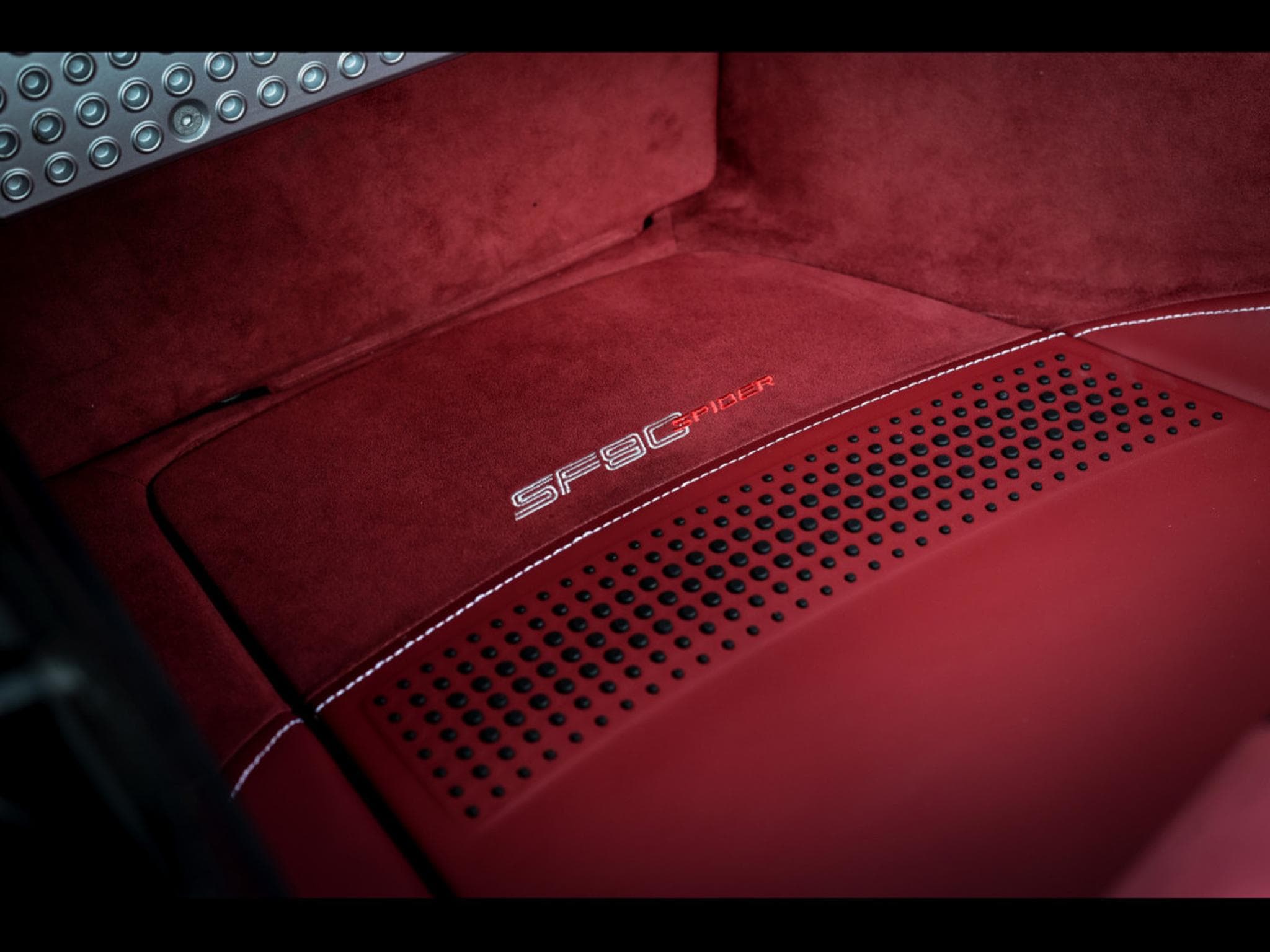 Ferrari SF90 ATELIER (1000 CH) - SANUSILVER X NERO PUROSANGUE - PPF (2025) - Photo 17