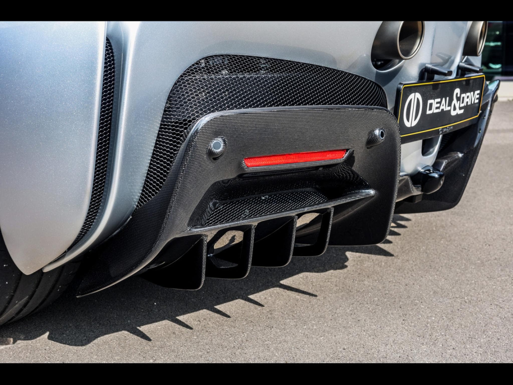 Ferrari SF90 ATELIER (1000 CH) - SANUSILVER X NERO PUROSANGUE - PPF (2025) - Photo 24