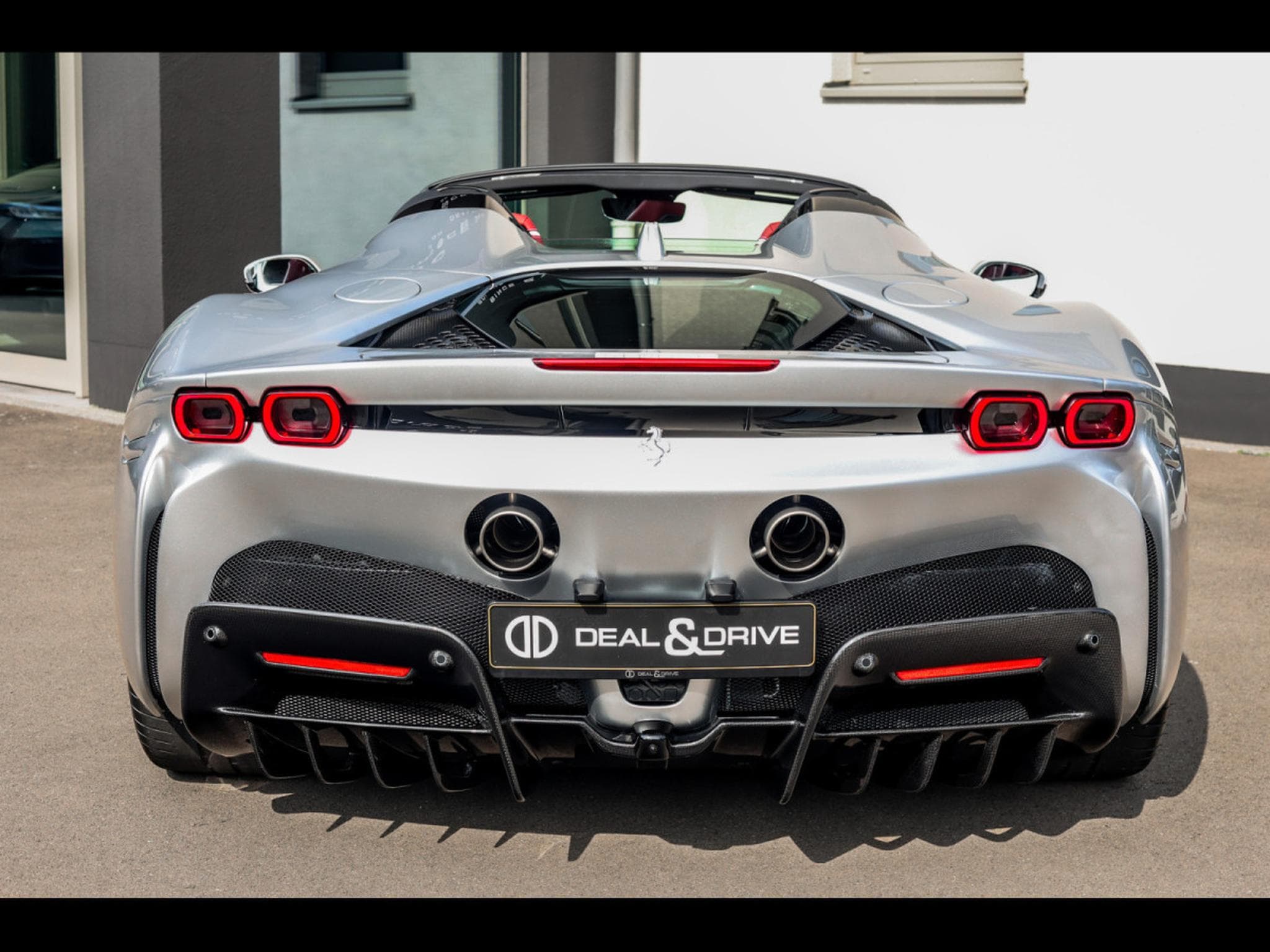 Ferrari SF90 ATELIER (1000 CH) - SANUSILVER X NERO PUROSANGUE - PPF (2025) - Photo 4