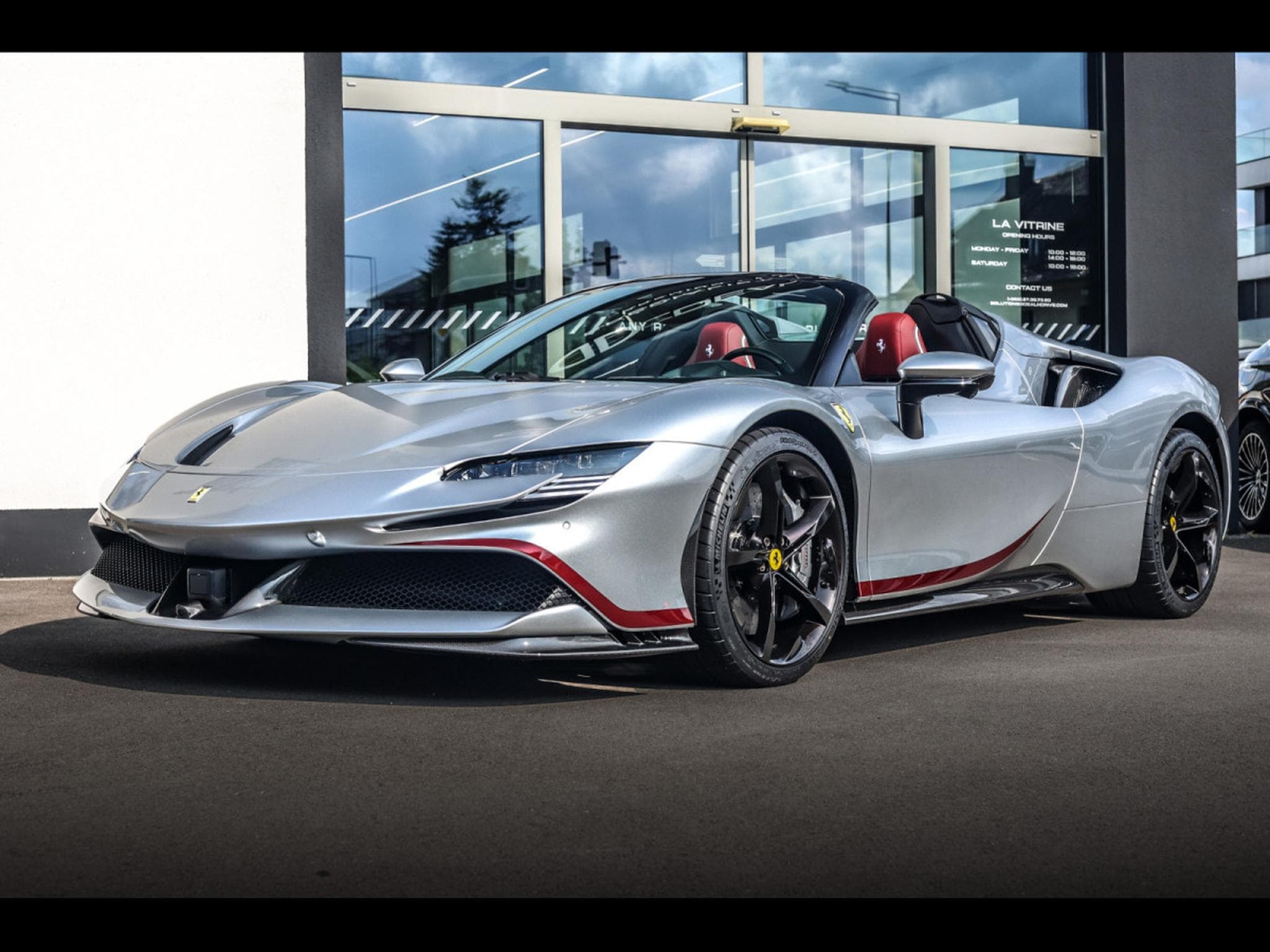Ferrari SF90 ATELIER (1000 CH) - SANUSILVER X NERO PUROSANGUE - PPF (2025) - Photo 6