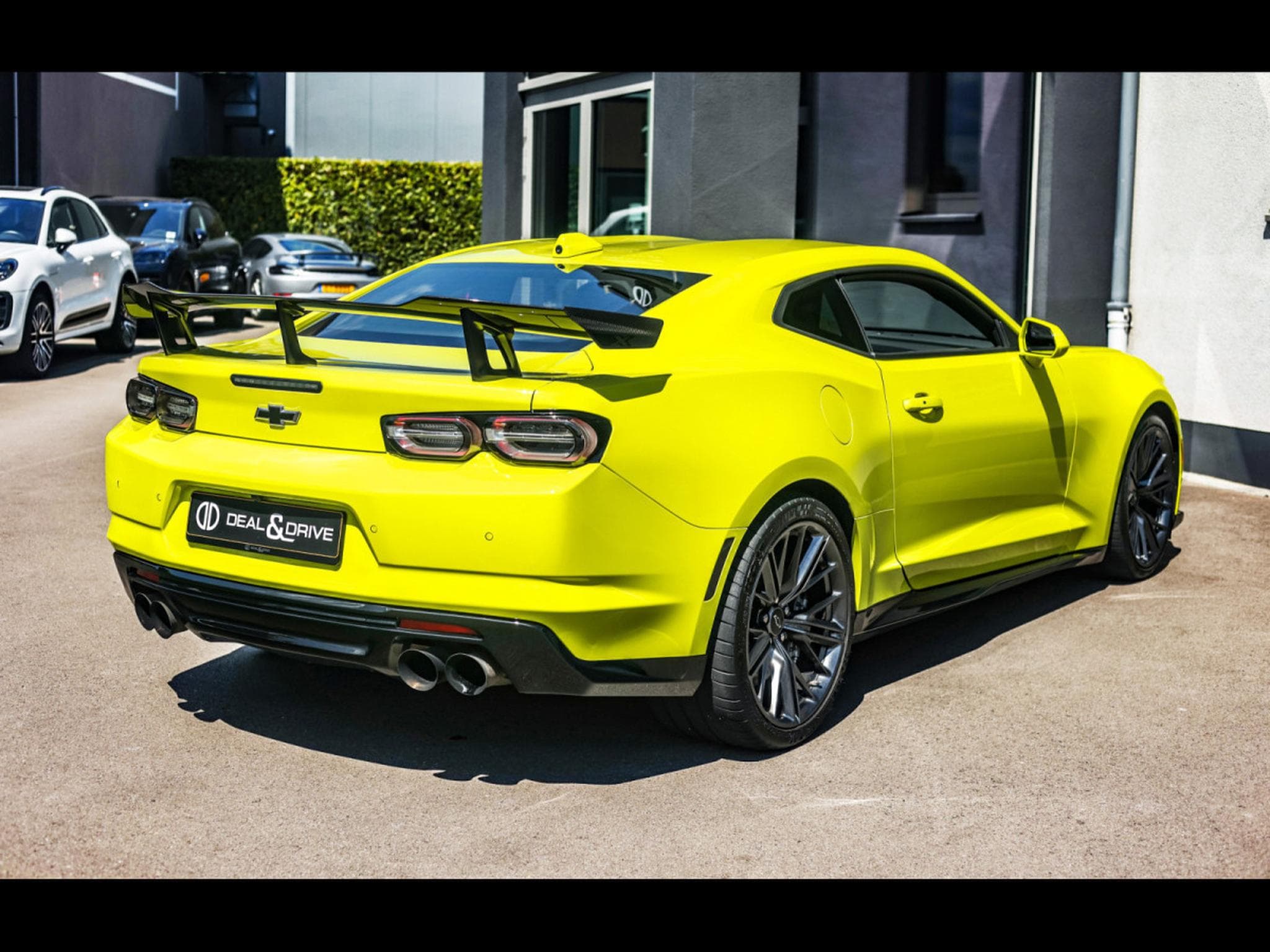 Chevrolet Camaro ZL1 6.2 V8 RWD - MANUAL 6 - SHOCK YELLOW (2020) - Photo 7