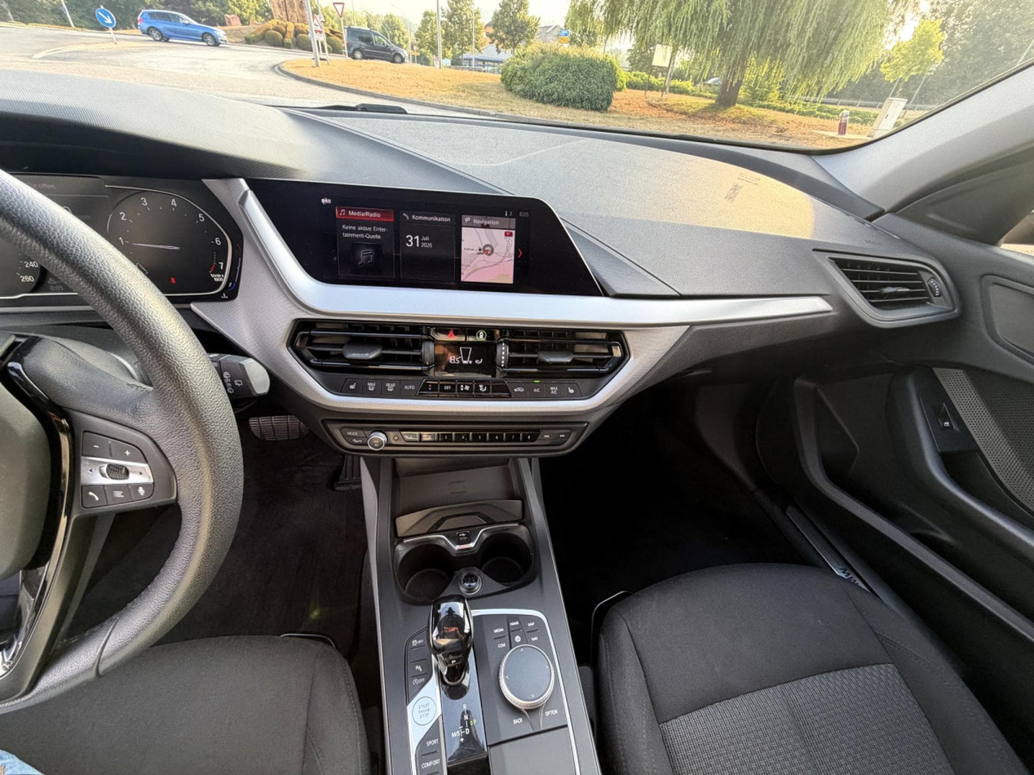 BMW 118 118i BUSINESS PACKAGE, TEMPOMAT, SIEGES CHAUFFANT (2019) - Photo 12