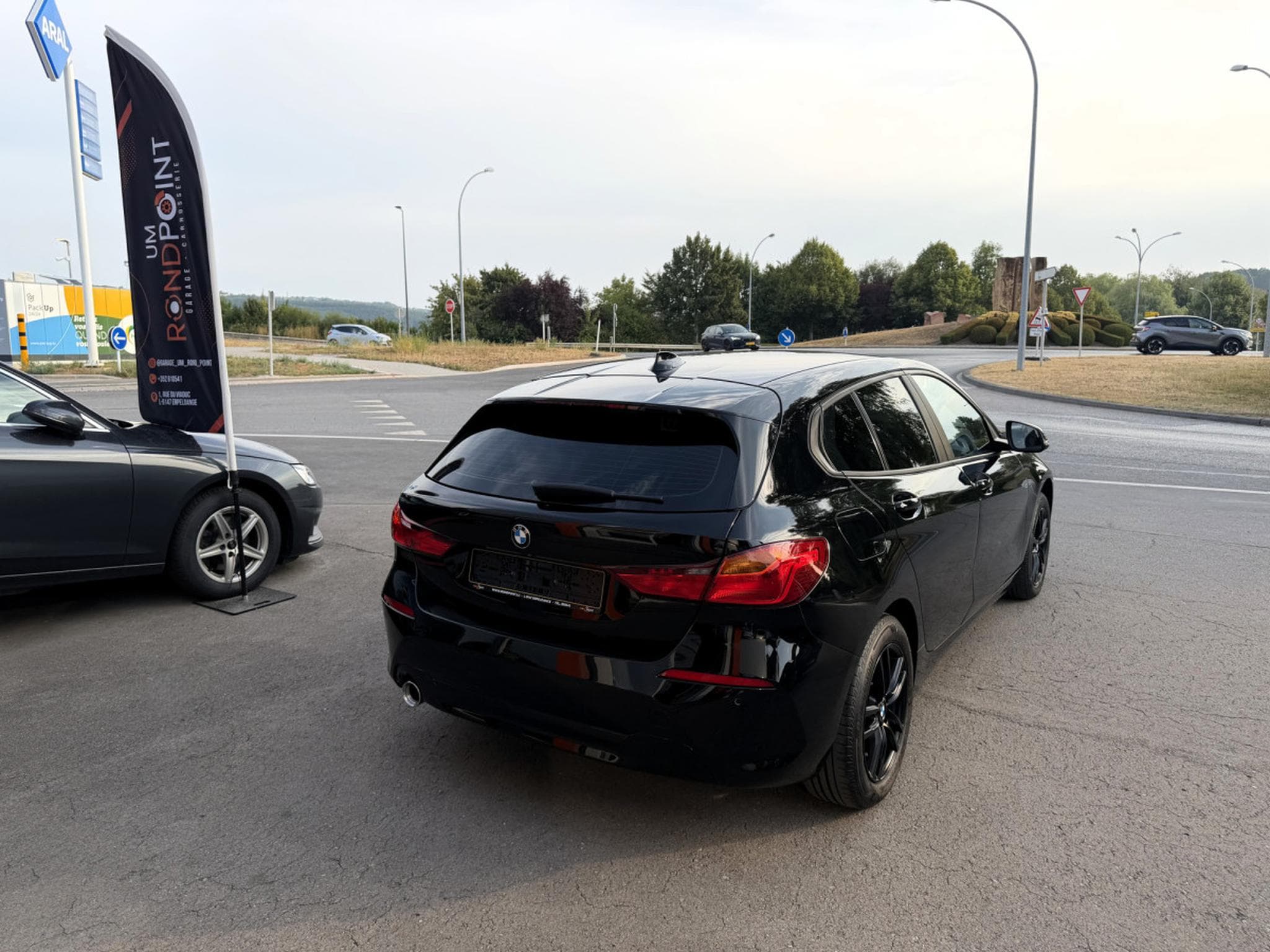 BMW 118 118i BUSINESS PACKAGE, TEMPOMAT, SIEGES CHAUFFANT (2019) - Photo 4