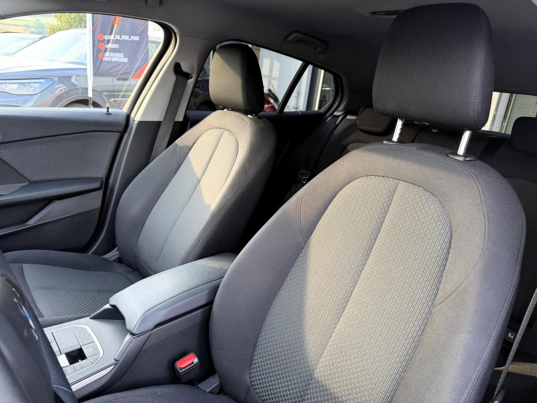 BMW 118 118i BUSINESS PACKAGE, TEMPOMAT, SIEGES CHAUFFANT (2019) - Photo 8