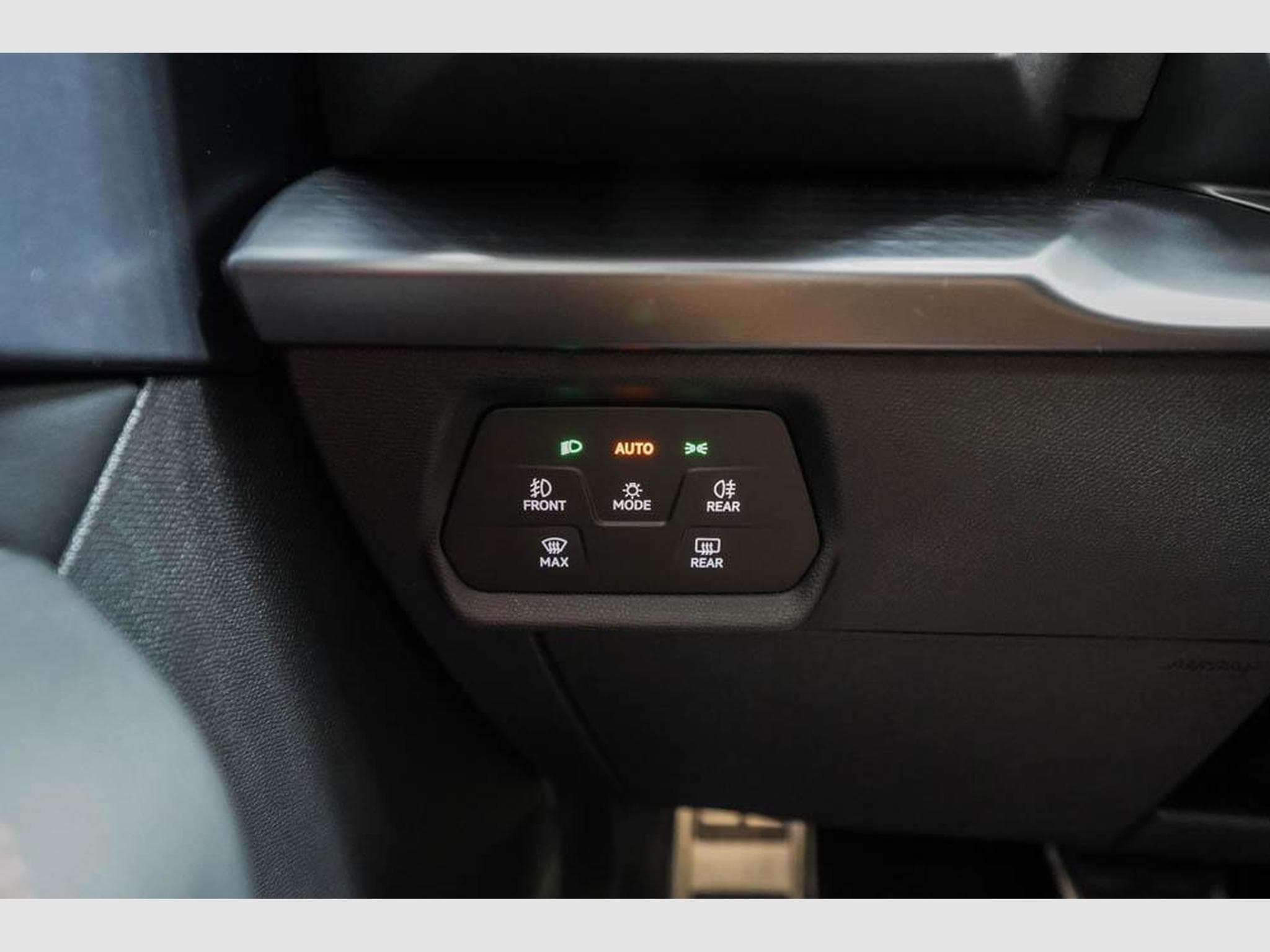 Cupra Formentor 2,0 TSI DSG (2026) - Photo 11