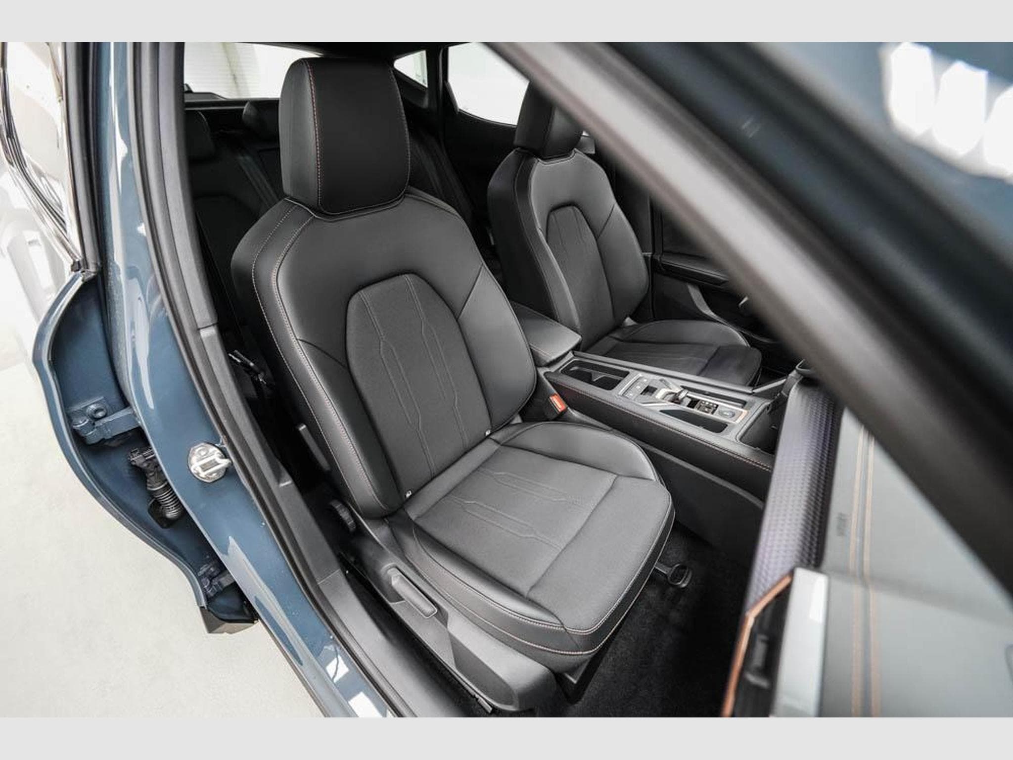Cupra Formentor 2,0 TSI DSG (2026) - Photo 22