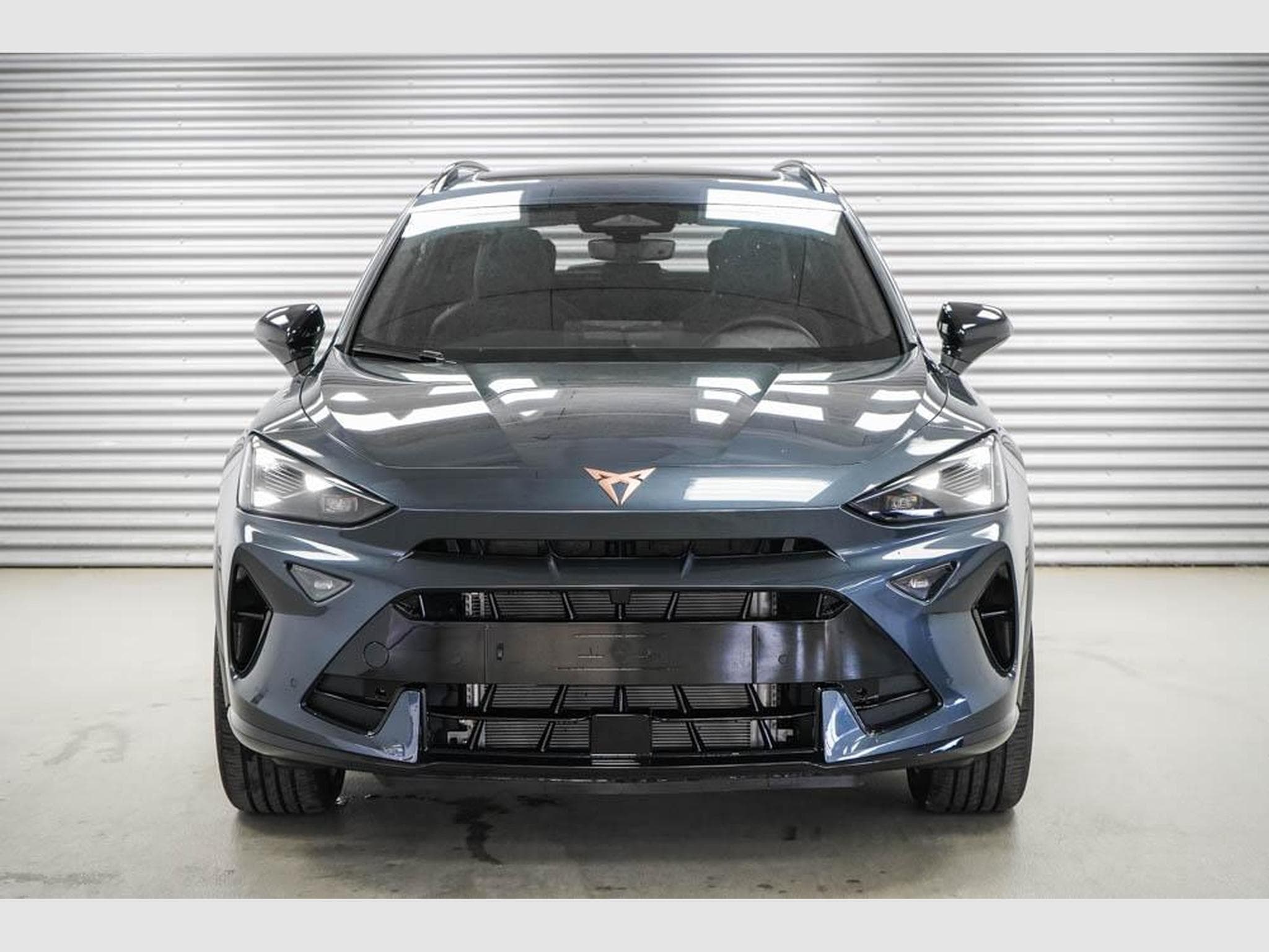 Cupra Formentor 1,5 eTSI DSG (2026) - Photo 2