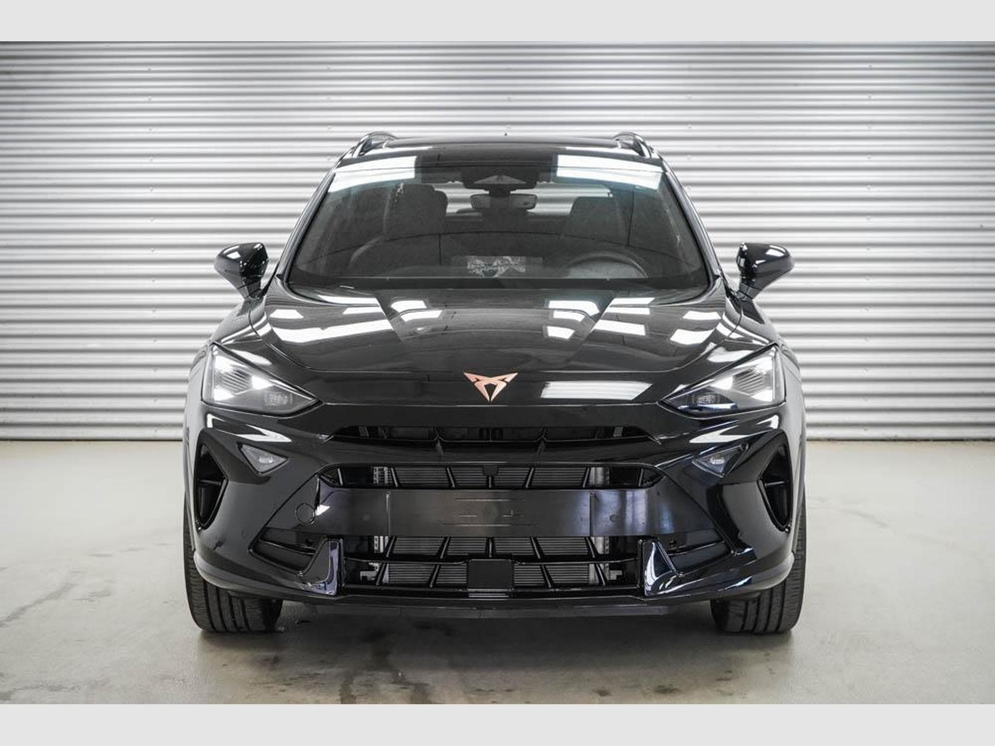 Cupra Formentor 1,5 eTSI DSG (2026) - Photo 2