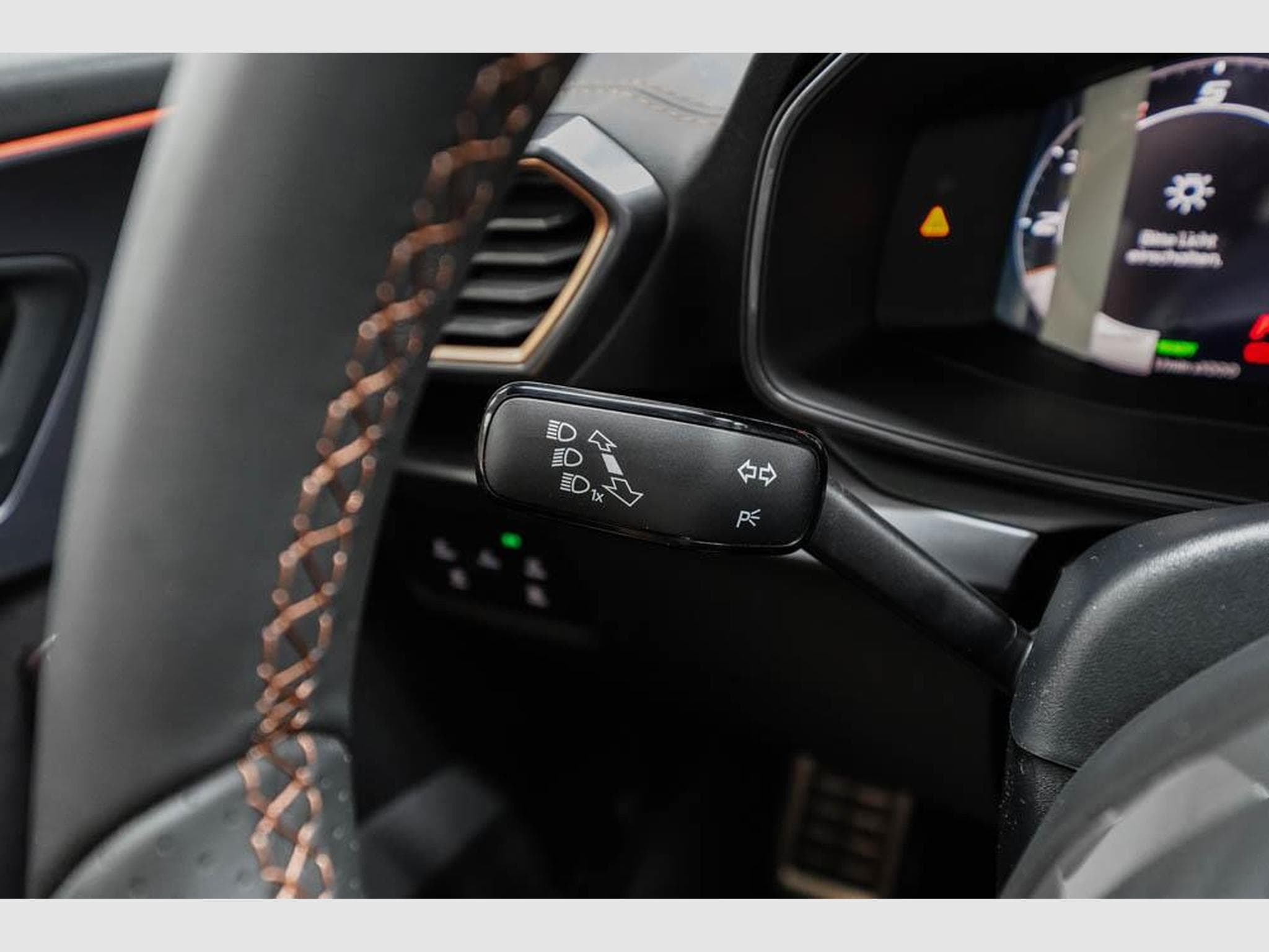 Cupra Formentor 1,5 eTSI DSG (2026) - Photo 10