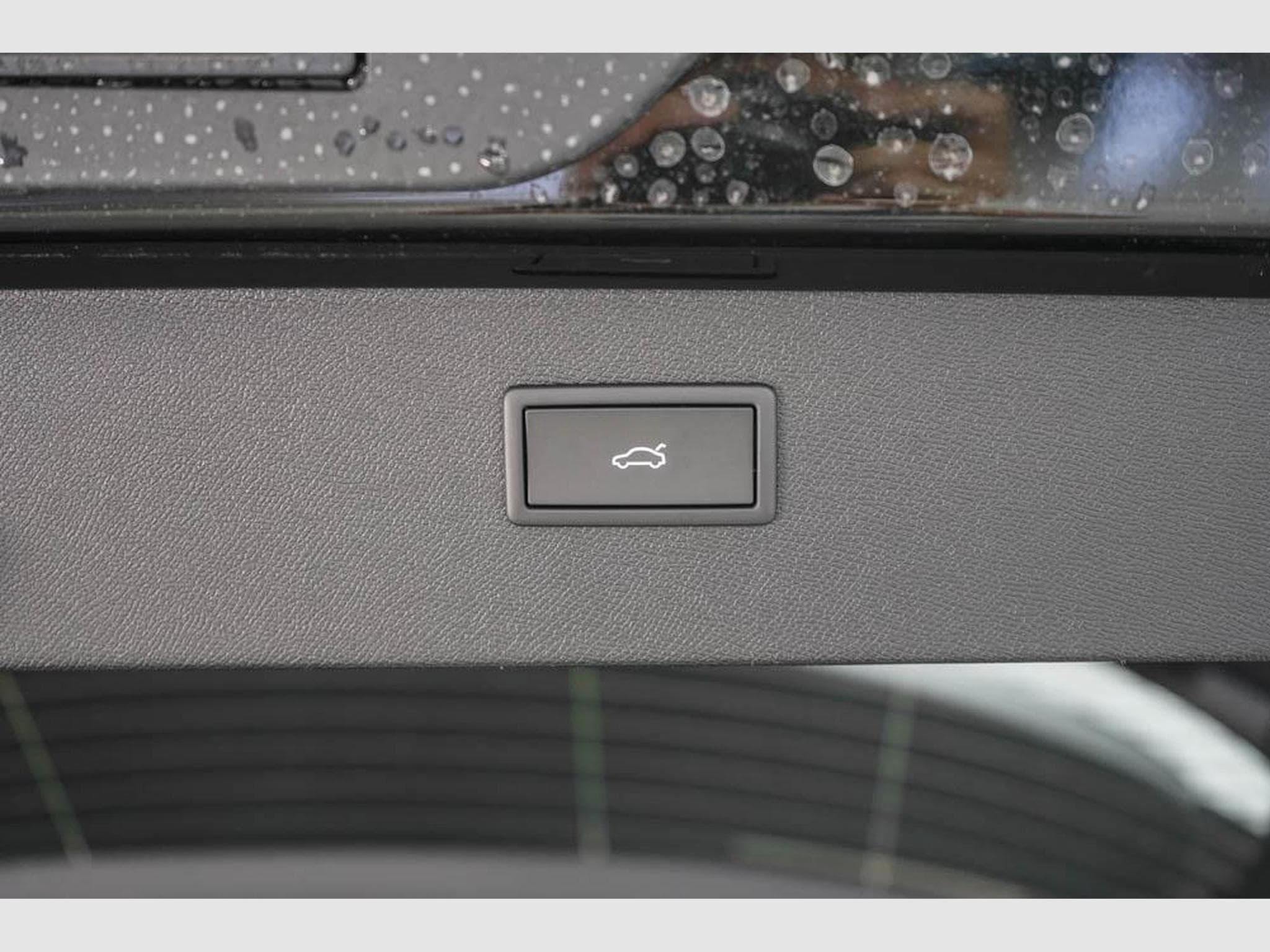 Cupra Formentor 1,5 eTSI DSG (2026) - Photo 19