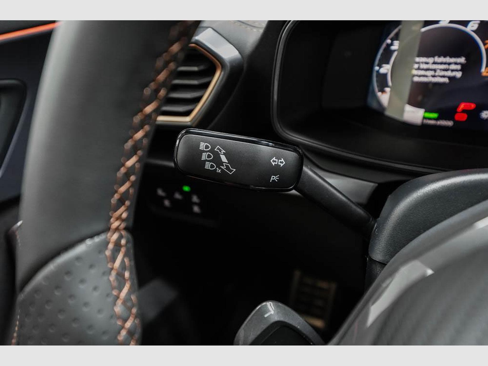 Cupra Formentor 1,5 eTSI DSG (2026) - Photo 10