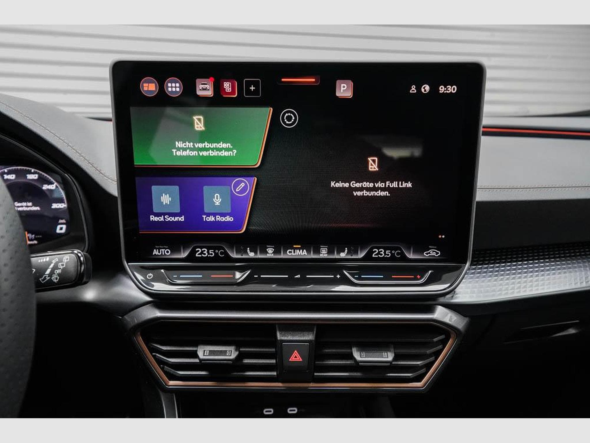 Cupra Formentor 1,5 eTSI DSG (2026) - Photo 13