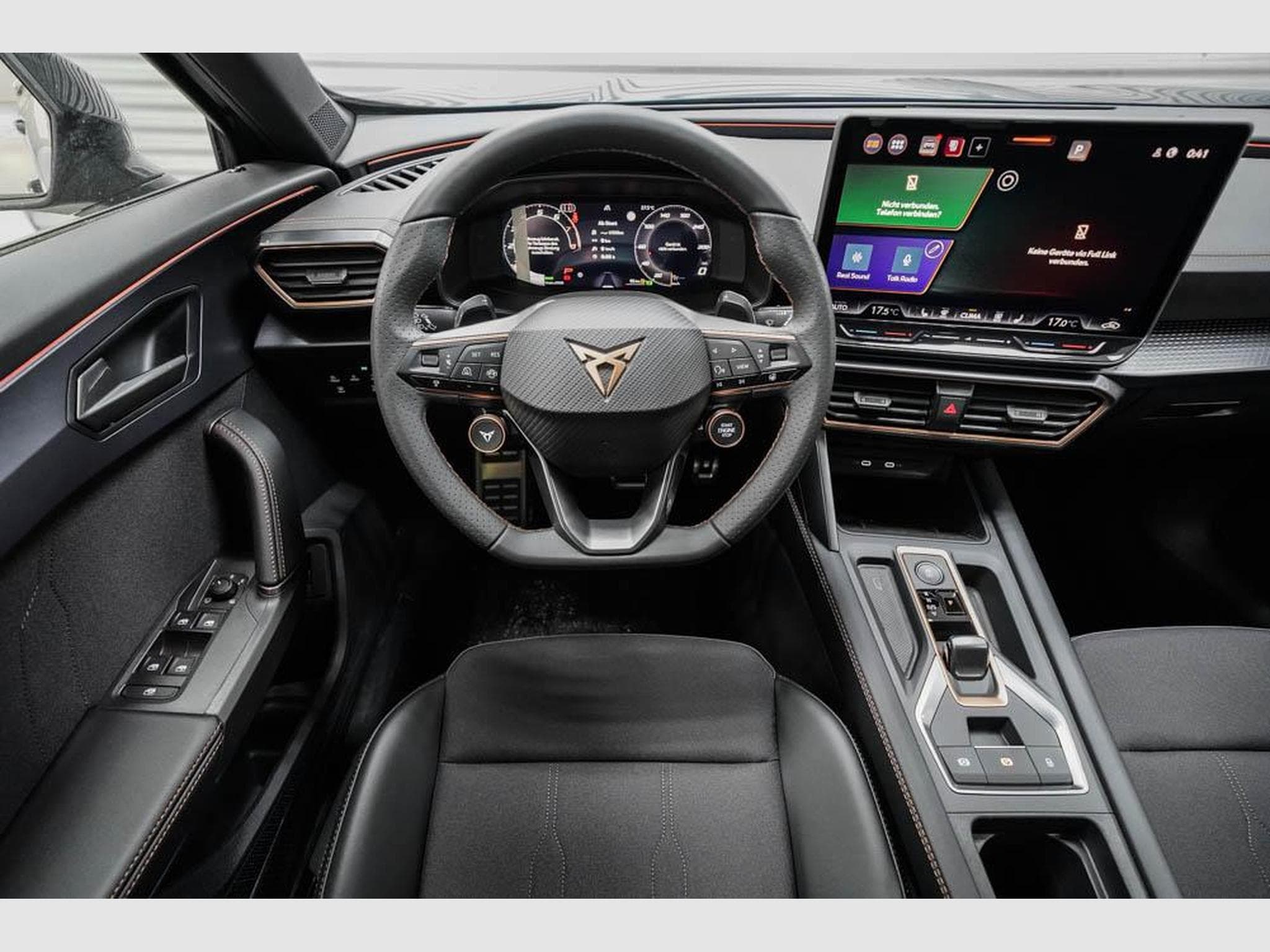 Cupra Formentor 1,5 eTSI DSG (2026) - Photo 8