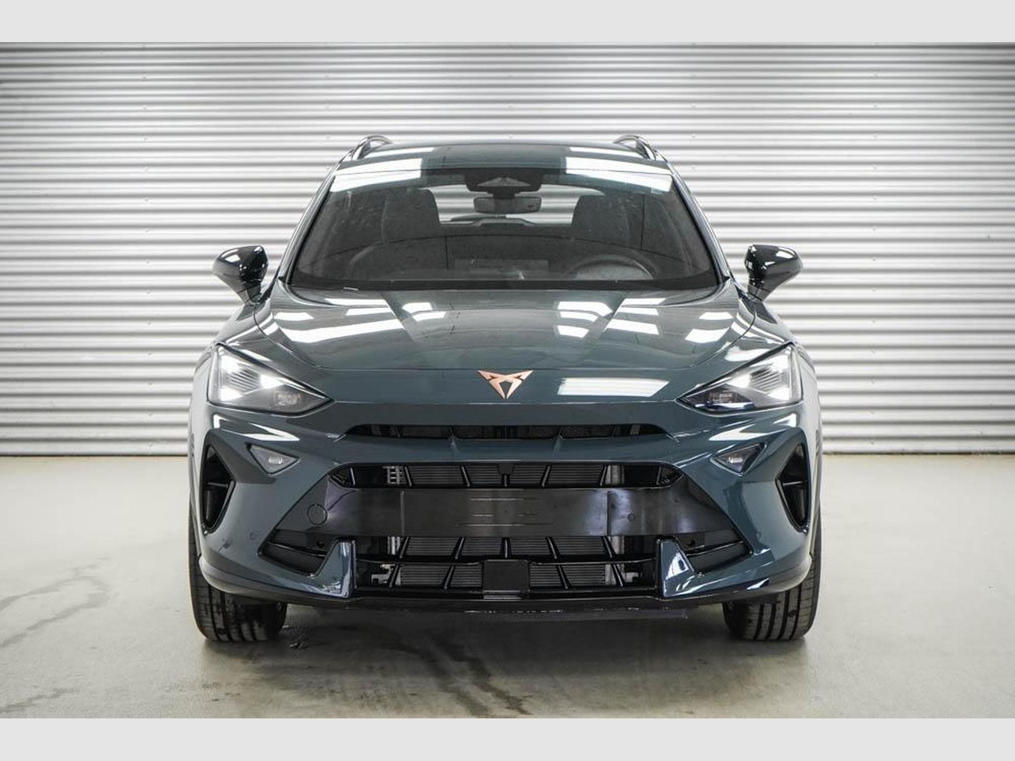 Cupra Formentor 2,0 TSI DSG (2026) - Photo 2