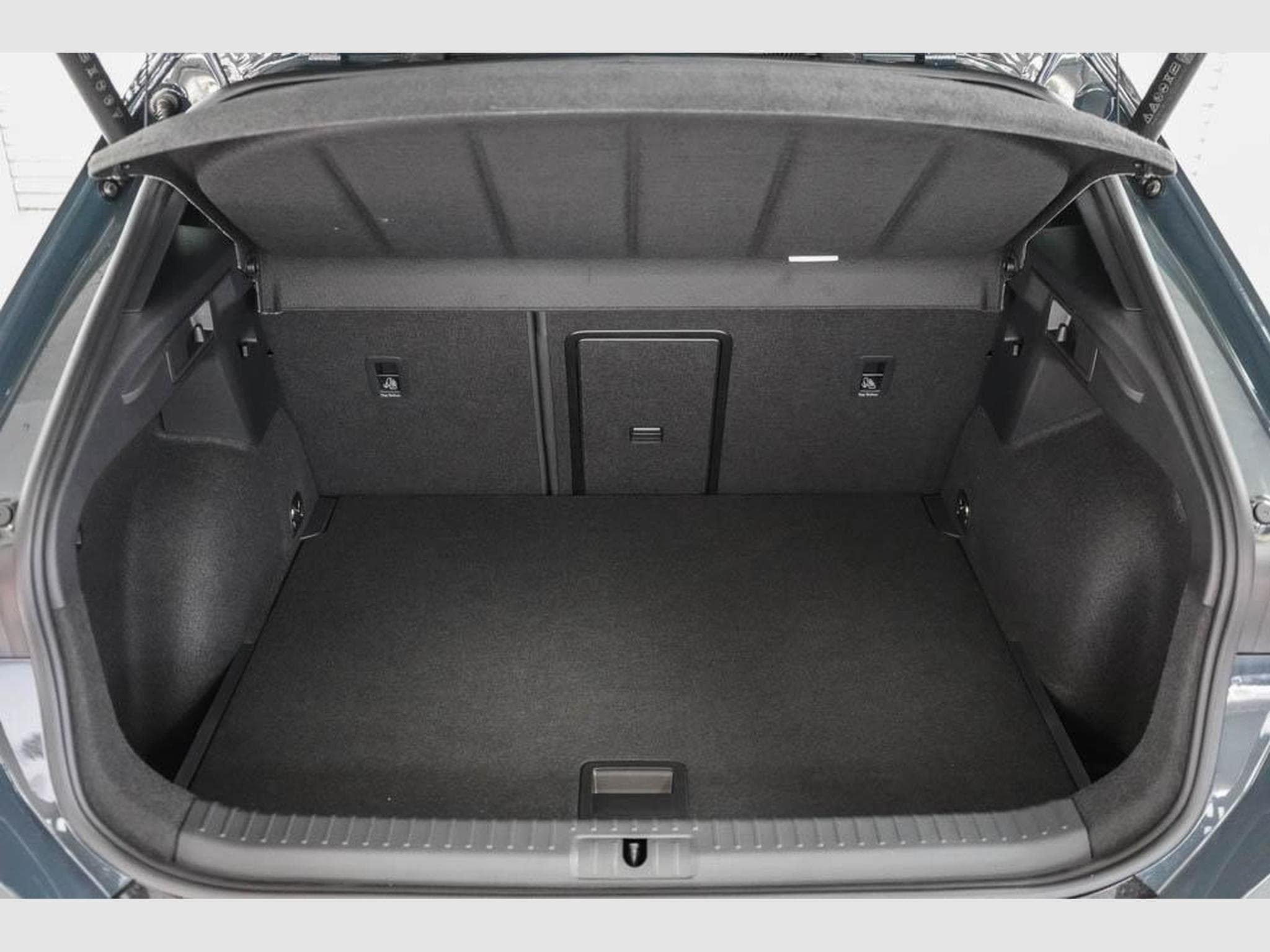 Cupra Formentor 2,0 TSI DSG (2026) - Photo 18