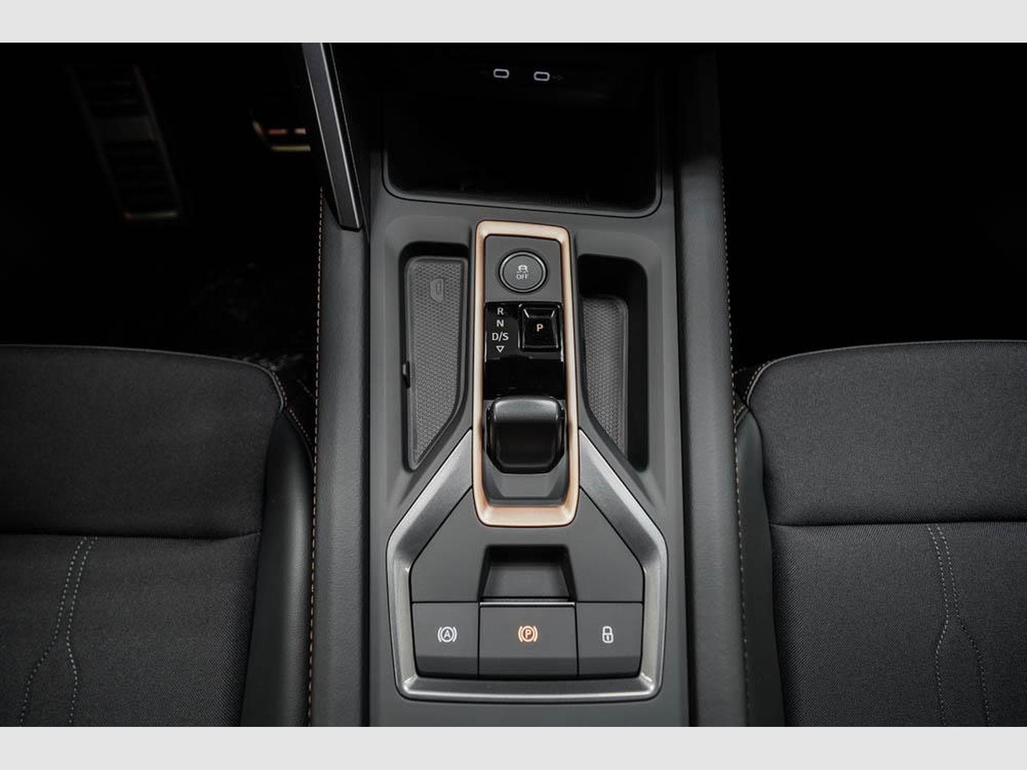 Cupra Formentor 2,0 TSI DSG (2026) - Photo 12